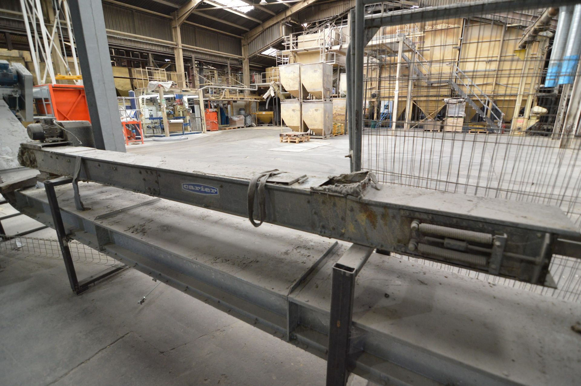 Carier 200mm wide GALVANISED STEEL CASED CHAIN & FLIGHT CONVEYOR, approx. 3.5m centres long, with - Image 2 of 2