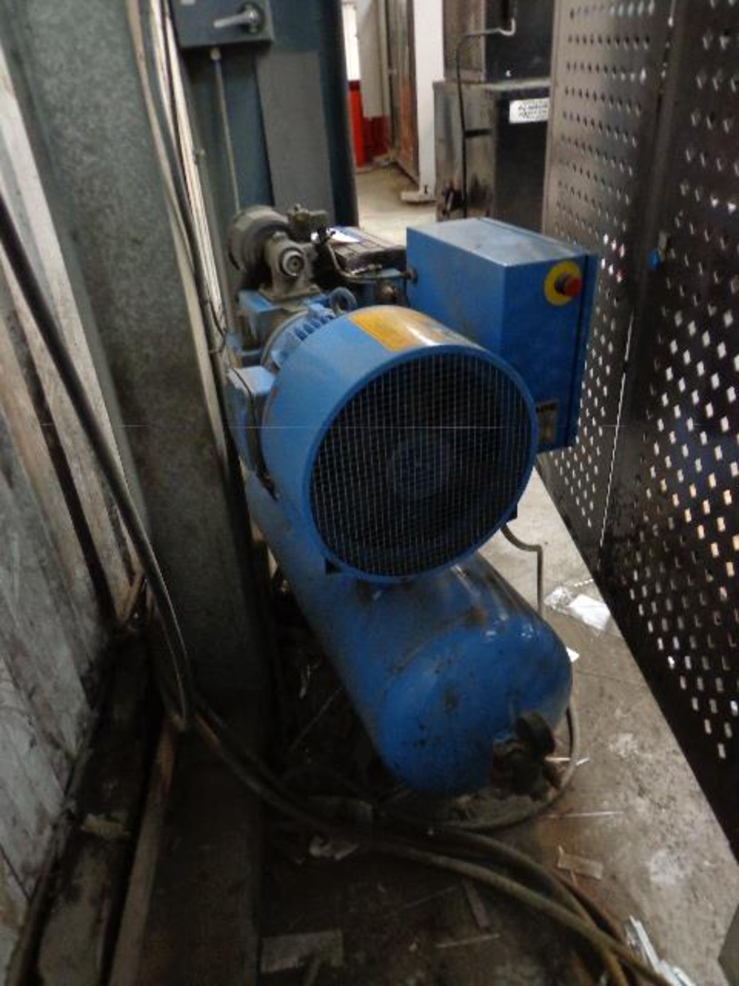 Boge CL7 Receiver Mounted Air Compressor, serial n - Image 3 of 3