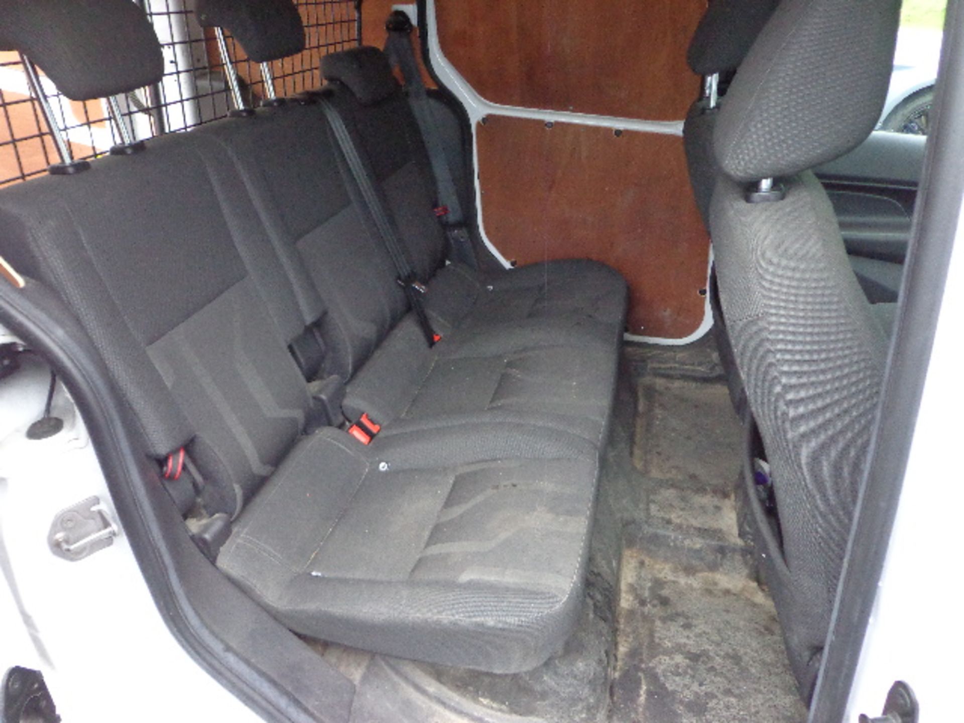 Ford Transit Connect 220 Panel Van, registration n - Image 7 of 8