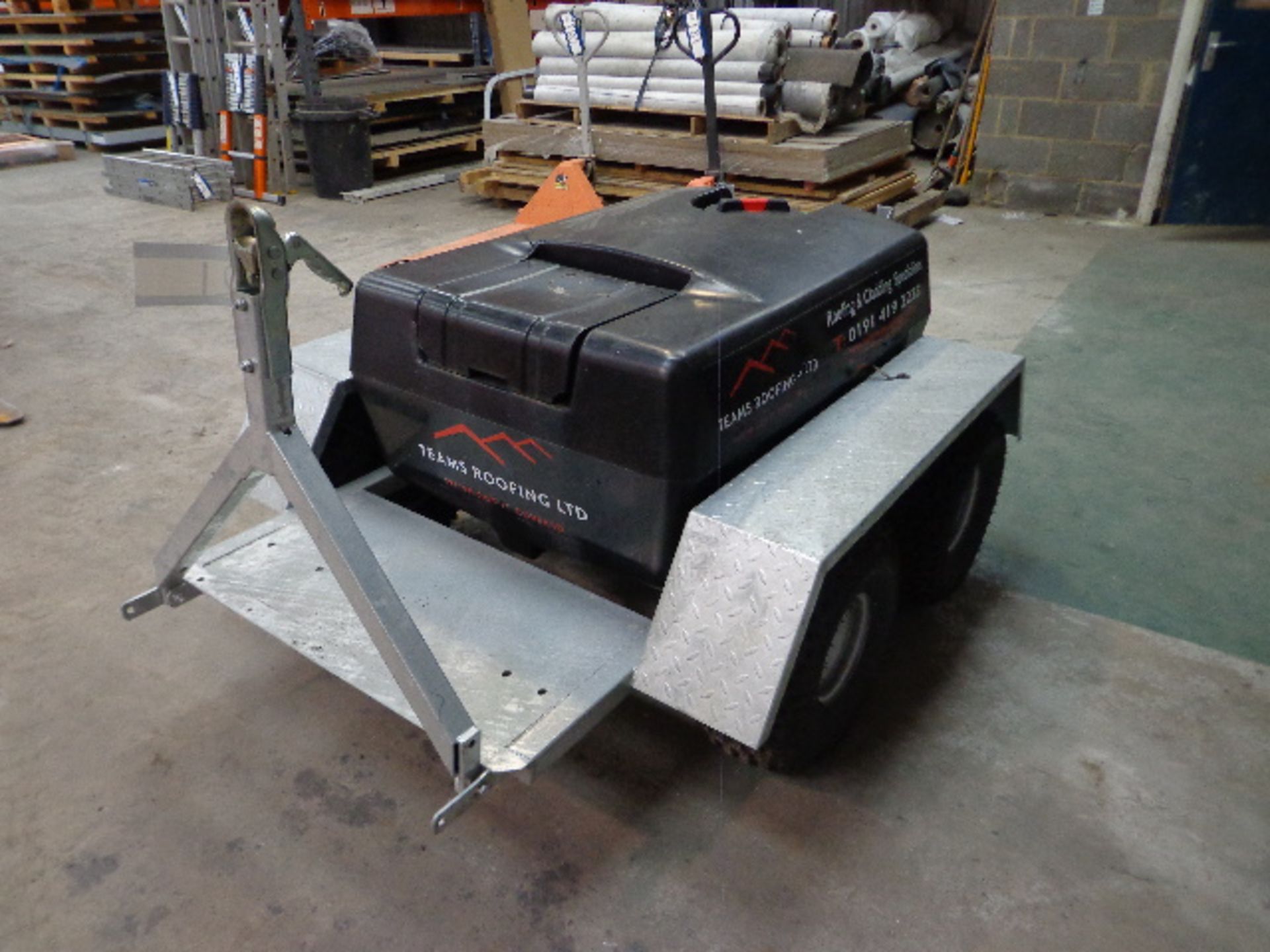 Twin Axle Towable Bowser - Image 3 of 3