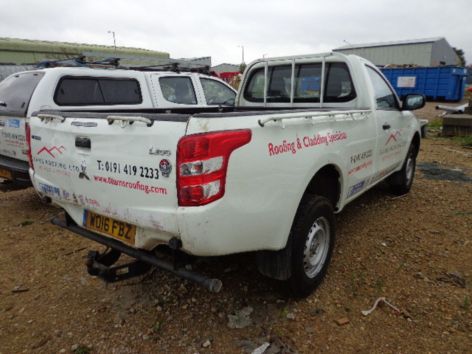 Mitsubishi L200 4 Life DI-D Pick-Up, registration - Image 4 of 6