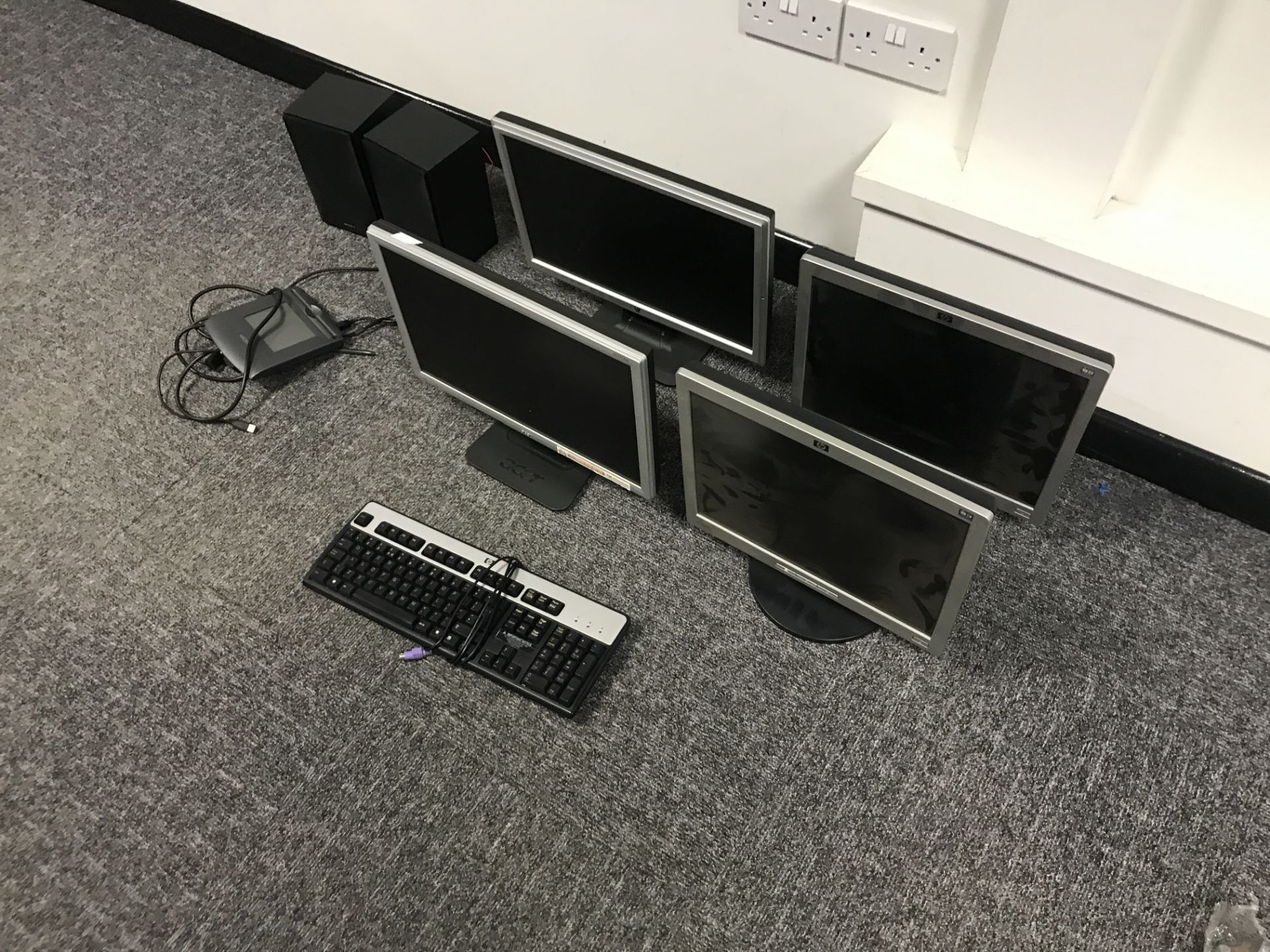 Flat Screen Monitors, Keyboard and Speaker
