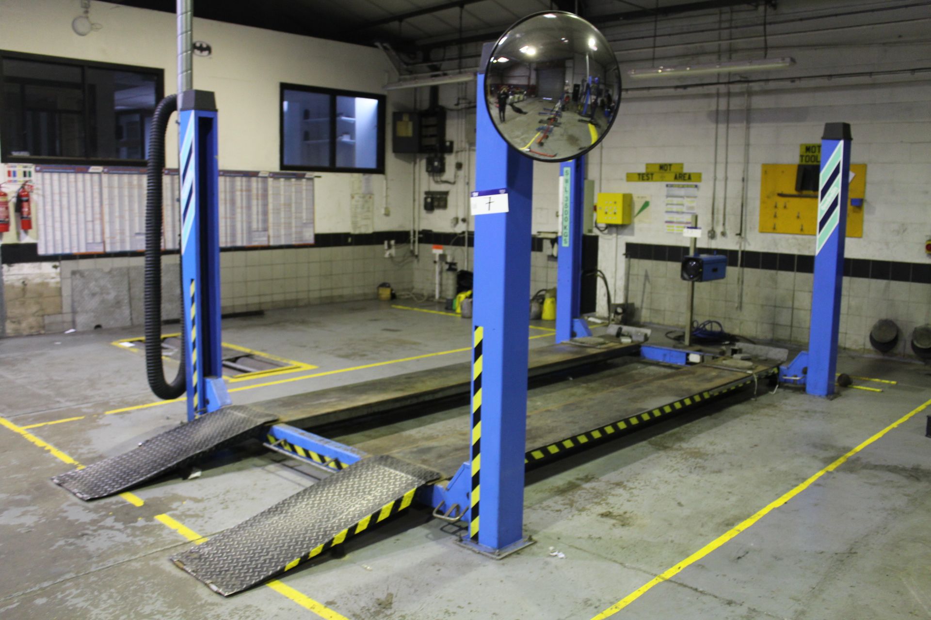 Hofmann Quadrolift Four Post Vehicle Lift, 3500kg