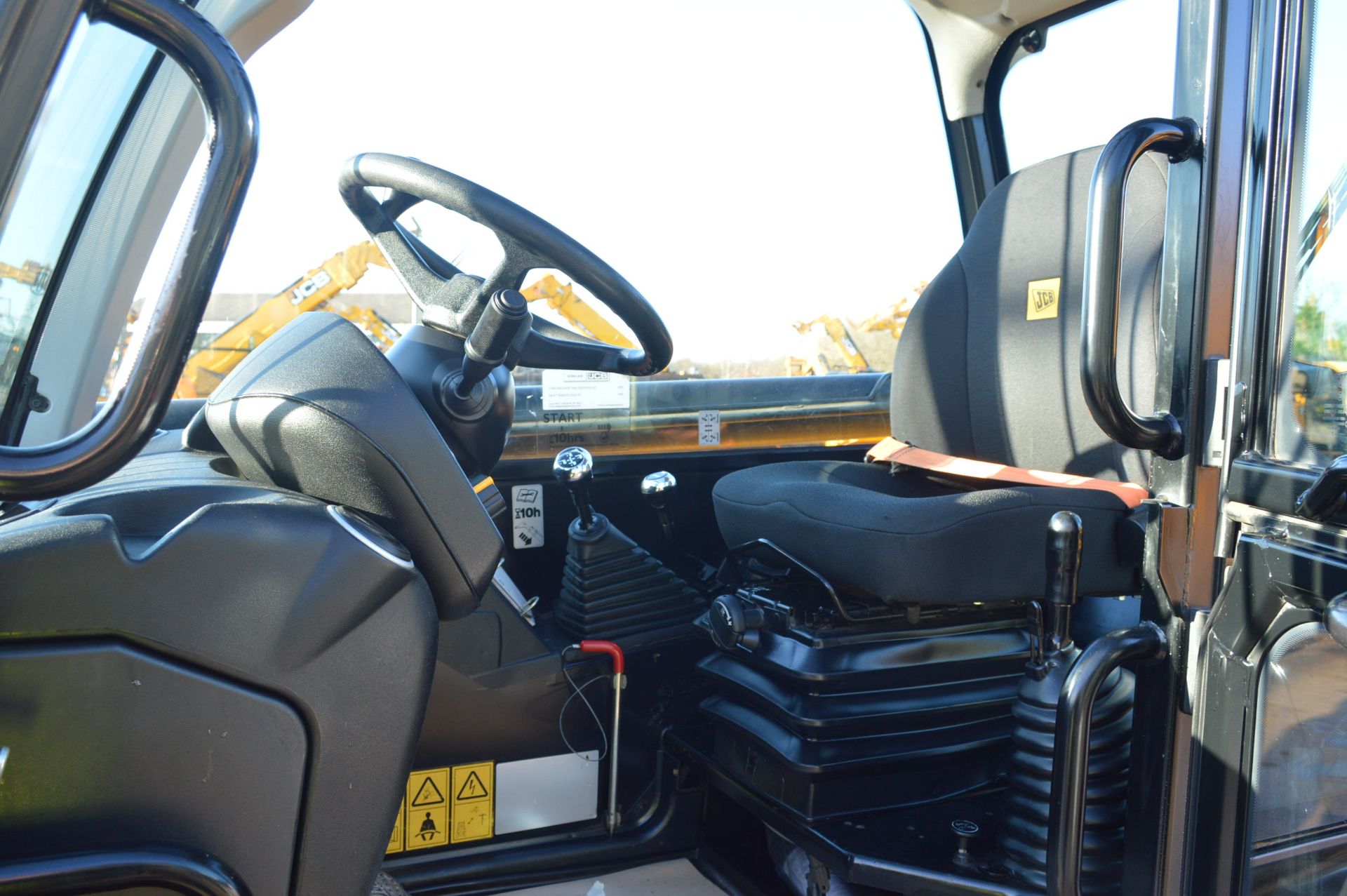 JCB 540-140 HI VIZ TELEHANDLER, registration no. M - Image 6 of 9