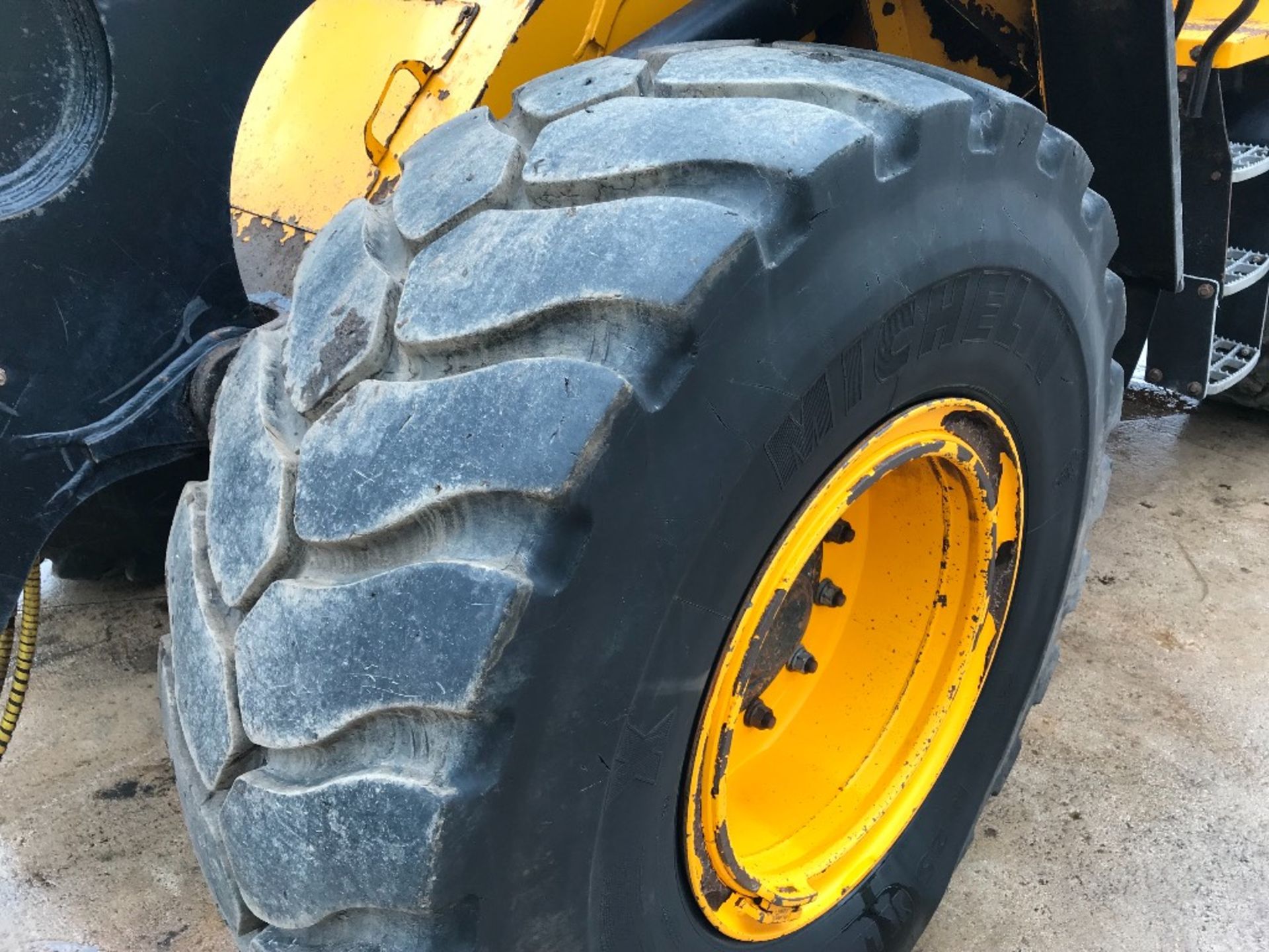 JCB 437ZX WHEELED LOADER, year of manufacture 2015 - Image 11 of 16