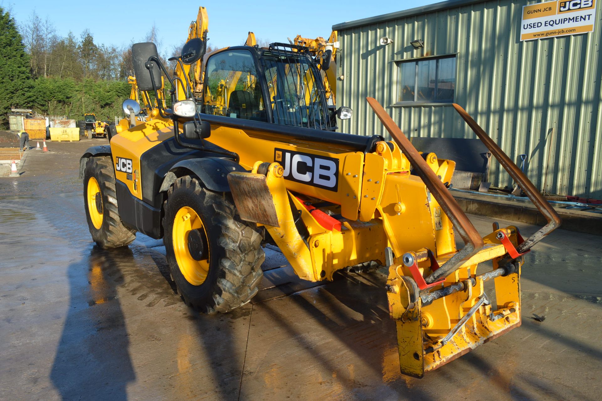 JCB 540-140 HI VIZ TELEHANDLER, registration no. M - Image 2 of 9