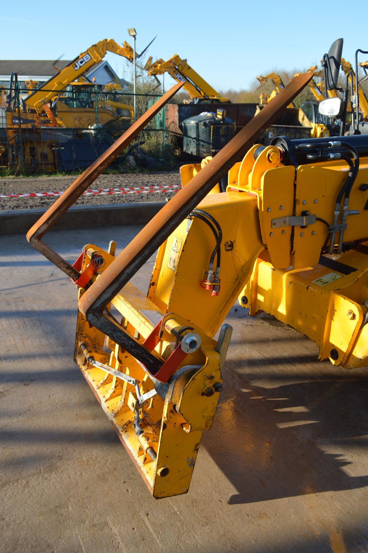 JCB 540-140 HI VIZ TELEHANDLER, registration no. M - Image 8 of 9