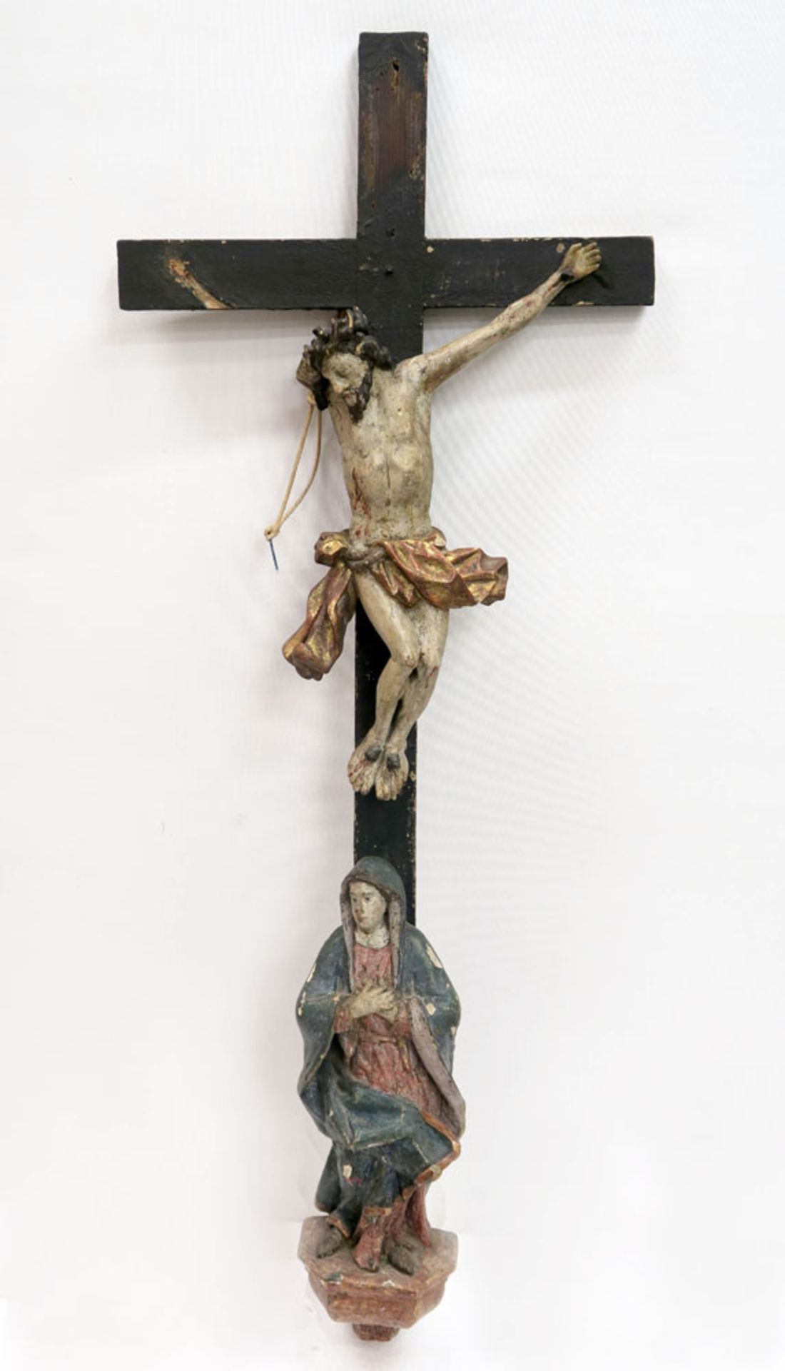 Kruzifix mit Maria unter dem KreuzWohl 18. Jh. Holz, geschnitzt, gefasst. Besch. H. ca. 108 cm.