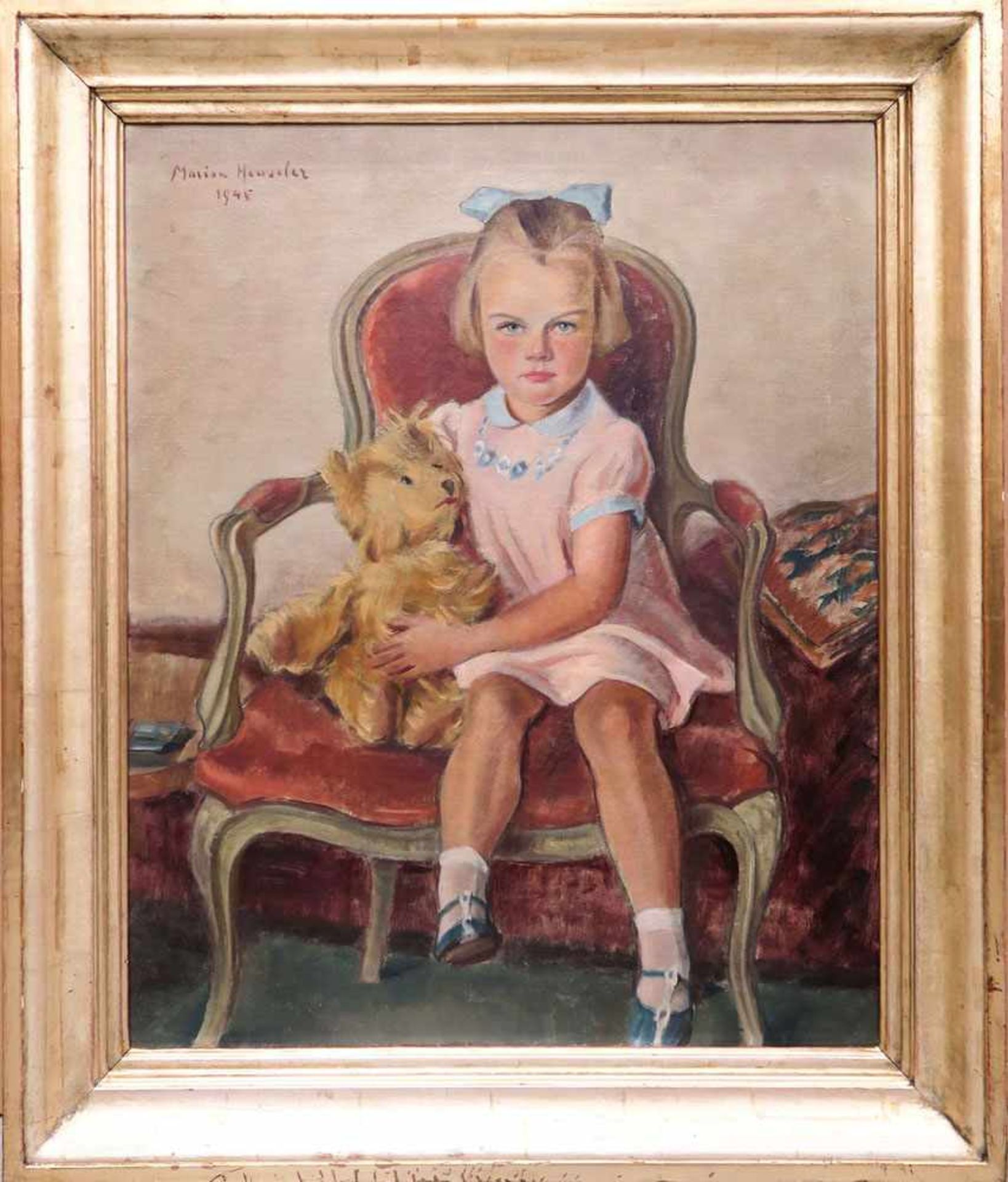 Henseler, Marion 1894 Straßburg - 1985 München Mädchen mit Teddy Öl/Lwd. 65,5 x 54 cm. L. o. - Bild 2 aus 2