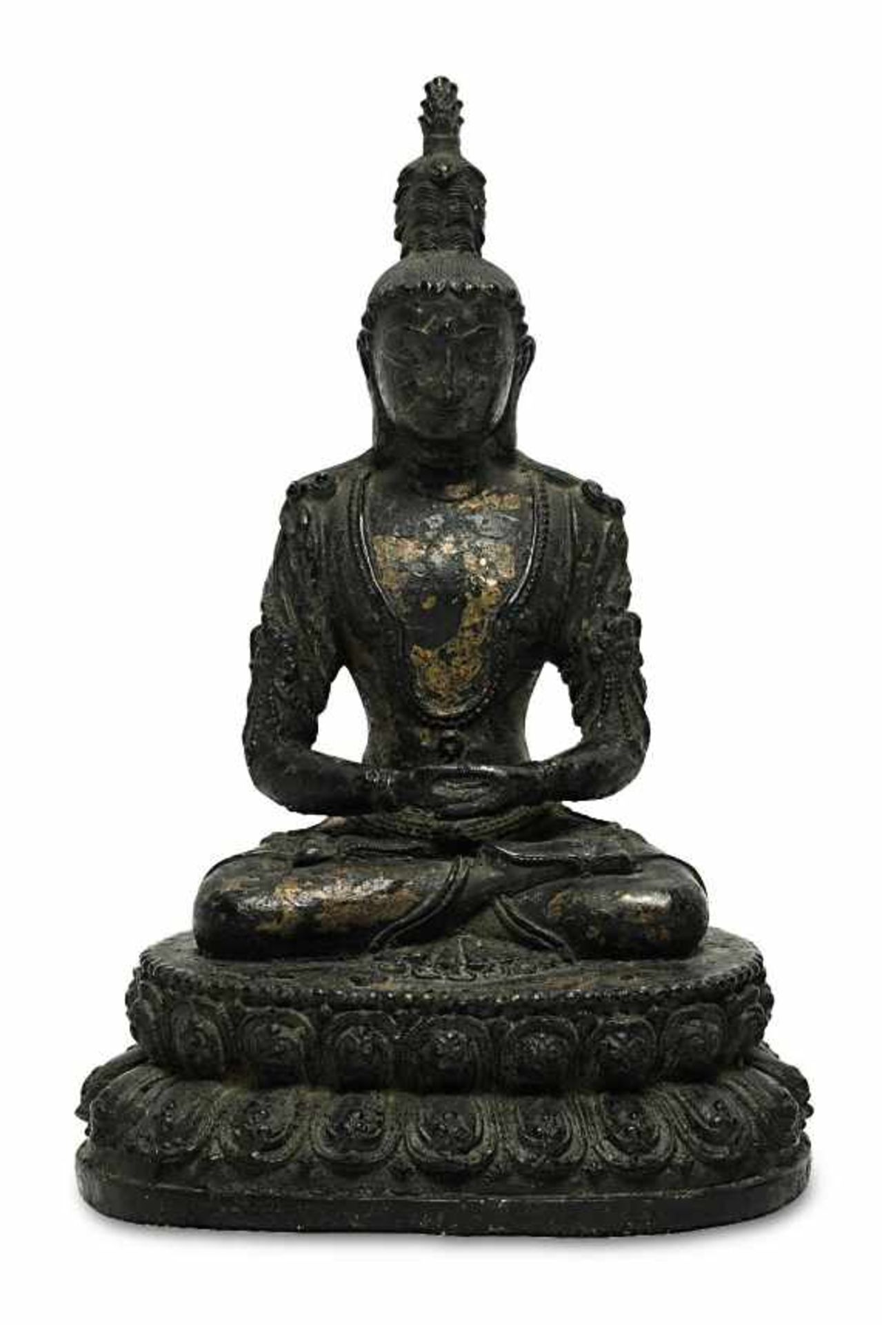 Buddha AmitayusTibetisch oder tibetochinesisch Bronze mit Lackresten. Auf einem doppelten Lotosthron
