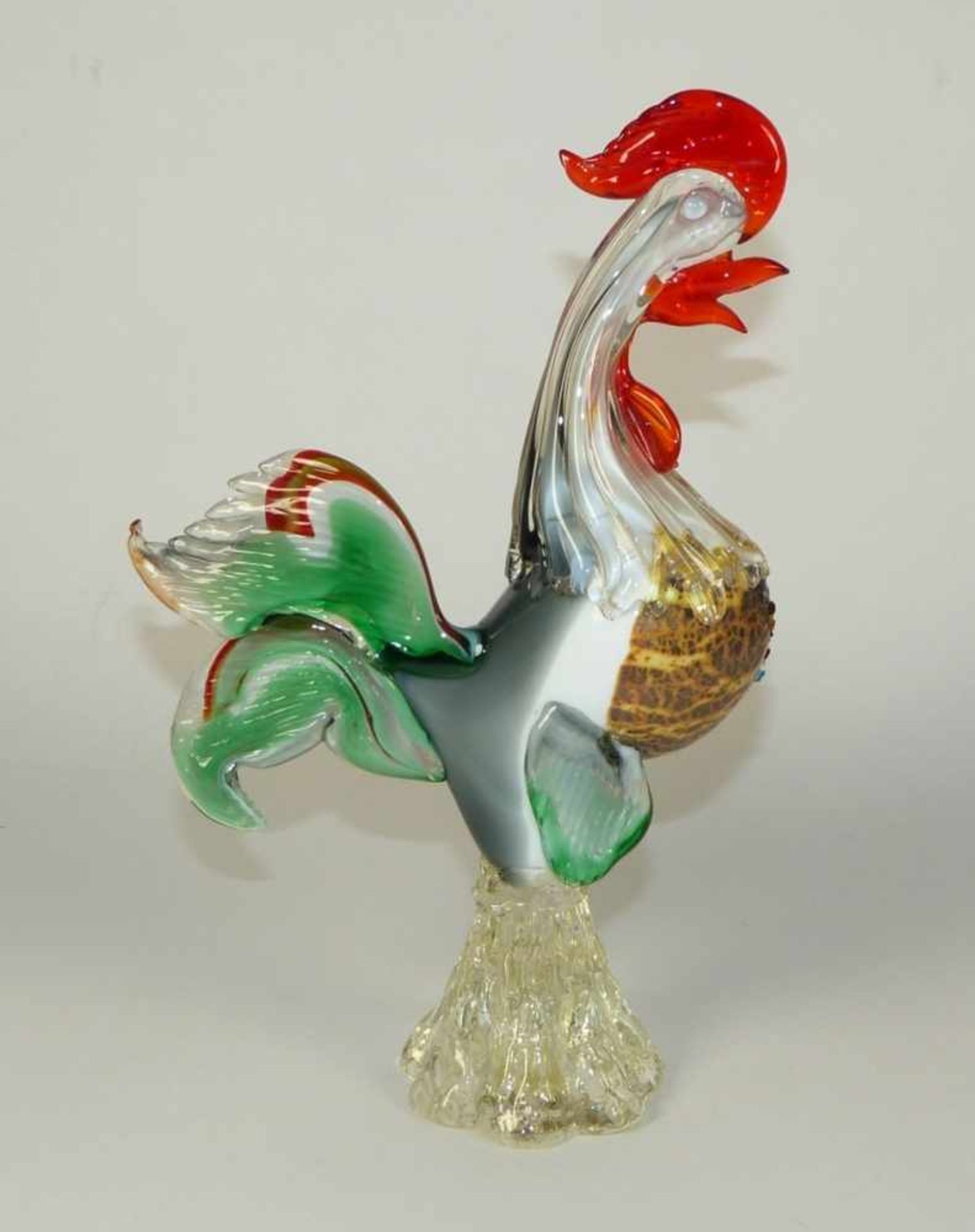 Zwei TierfigurenMurano, 20. Jh.Ein Hahn und eine Ente. Farbloses sowie buntes, frei geformtes - Image 3 of 4