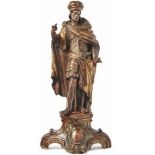 Kaiser Heinrich18. Jh.Auf reich dekoriertem Volutensockel stehende Figur in voller Rüstung, den