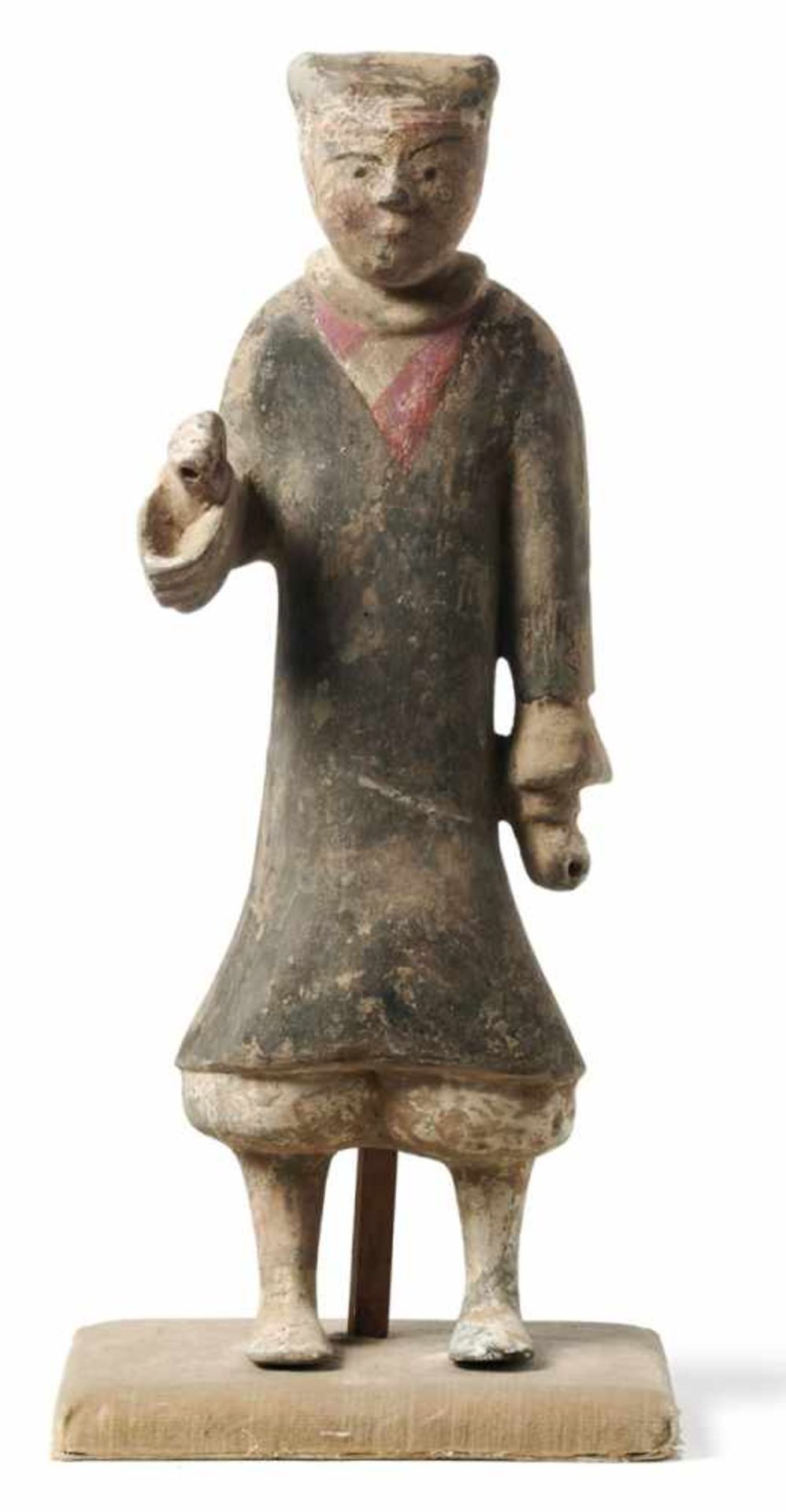 Grabbeigabe einer Figur der höfischen WacheChina, wohl Han-Dynastie 206 v. Chr. - 220 n. Chr.