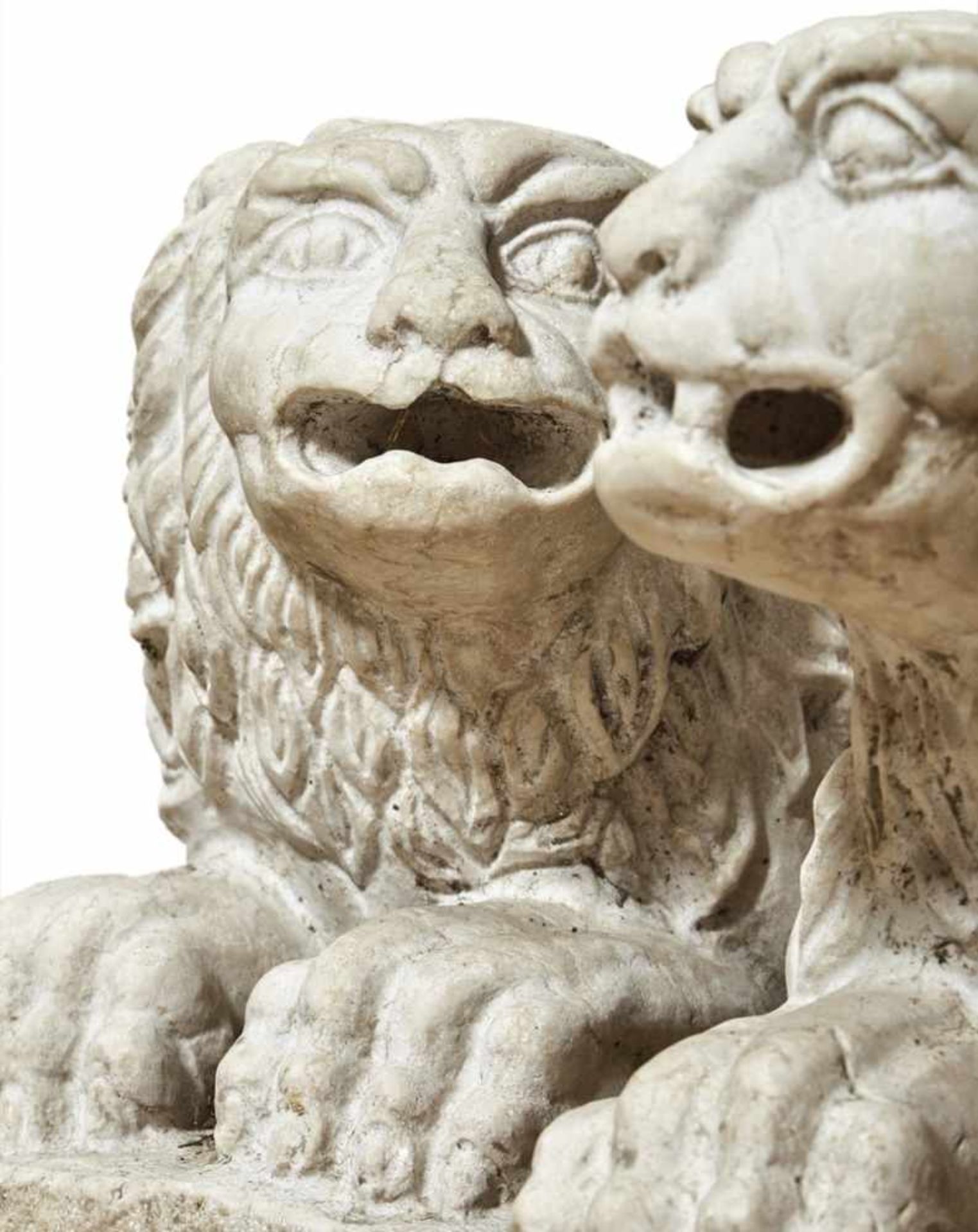 Löwenpaar als SäulenbasisItalien, 19. Jh.Auf flachem, rechteckigem Sockel liegend vollrund - Image 4 of 6