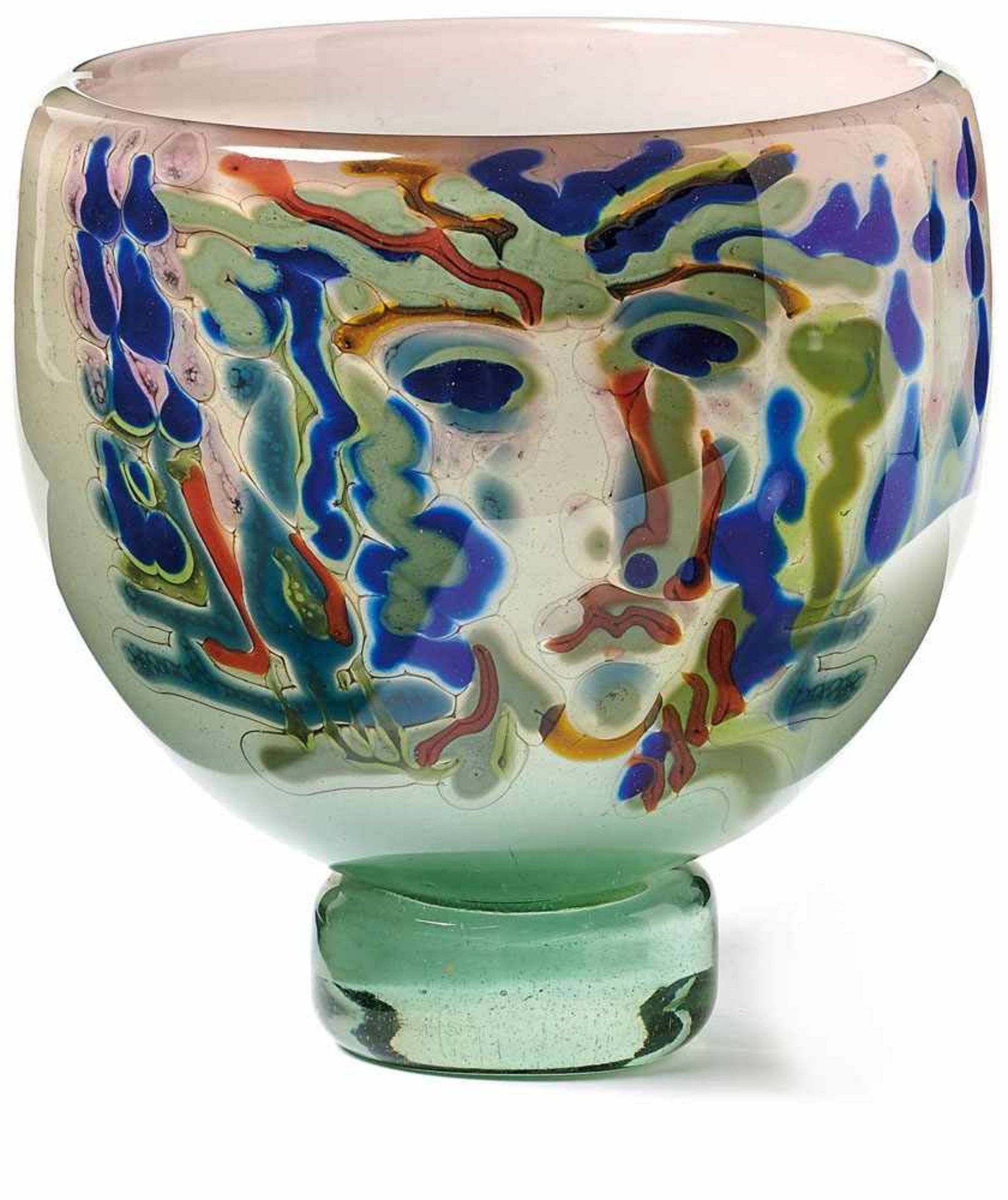 Vase1980Auf rundem Stand kugelförmiger Korpus. Polychrome Farbeinschmelzungen auf der Vorderseite.Am