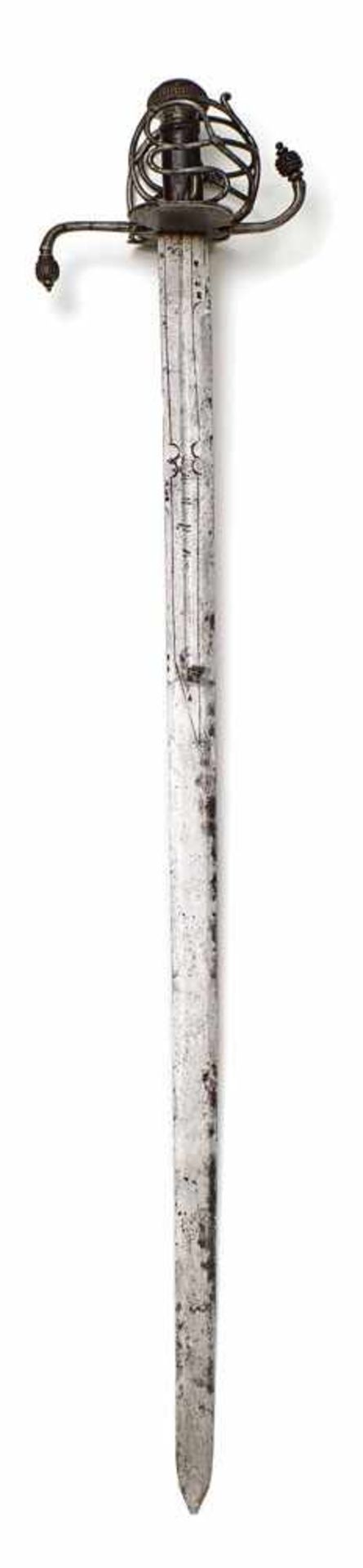 Südtiroler KorbschwertUm 1560/70Zweischneidige, gekehlte Rückenklinge, eisernes Korbgefäß,