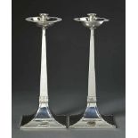 Elegant pair of Arts & Crafts candelabraSheffield, James Dixon & Sons - Beg. 20th C.Silver-plated.