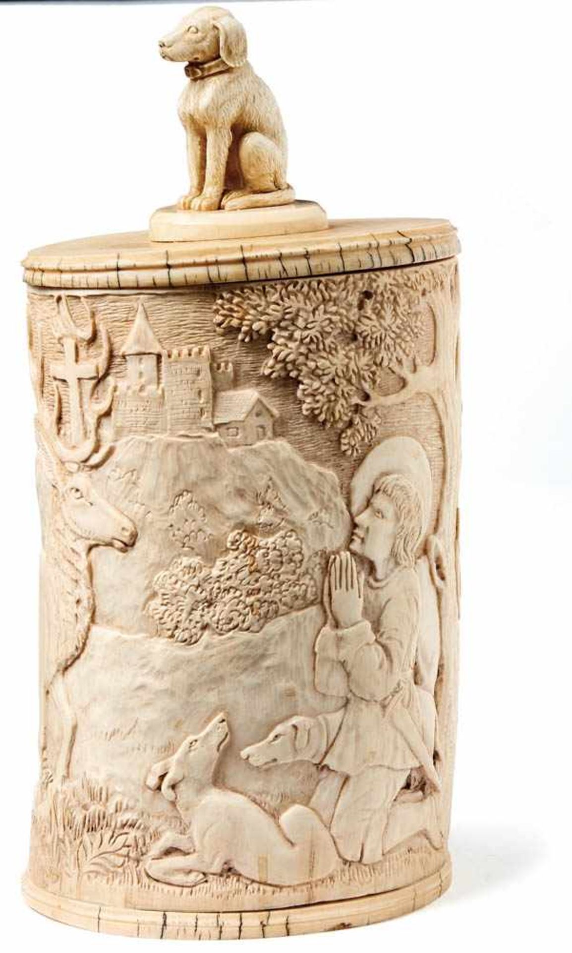 Eckhart, Georg AugustLarge ivory lid box(1817-1890) Oval corpus with circulating relief depicting