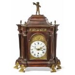 Mantle clockItaly, 18th/19th C.Veneered mahogany, brass. 48 x 42 x 20 cm. - To revise, dial with