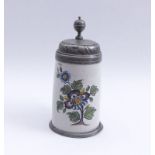 Jug with floral decorationSchrezheim, around 1800Frontal Asian-looking flowering bush. White-