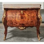 Louis-XV-style chest of drawersFrance, 19th c.On high curved legs a two-sided sans traverse
