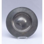 Pewter plateProbably Passau, around 1700Round, smooth form with arched bottom, the mirror with short