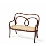 Children's bench no. 1Gebrüder Thonet, Vienna - c. 1870Frame made of curved round bars. Solid