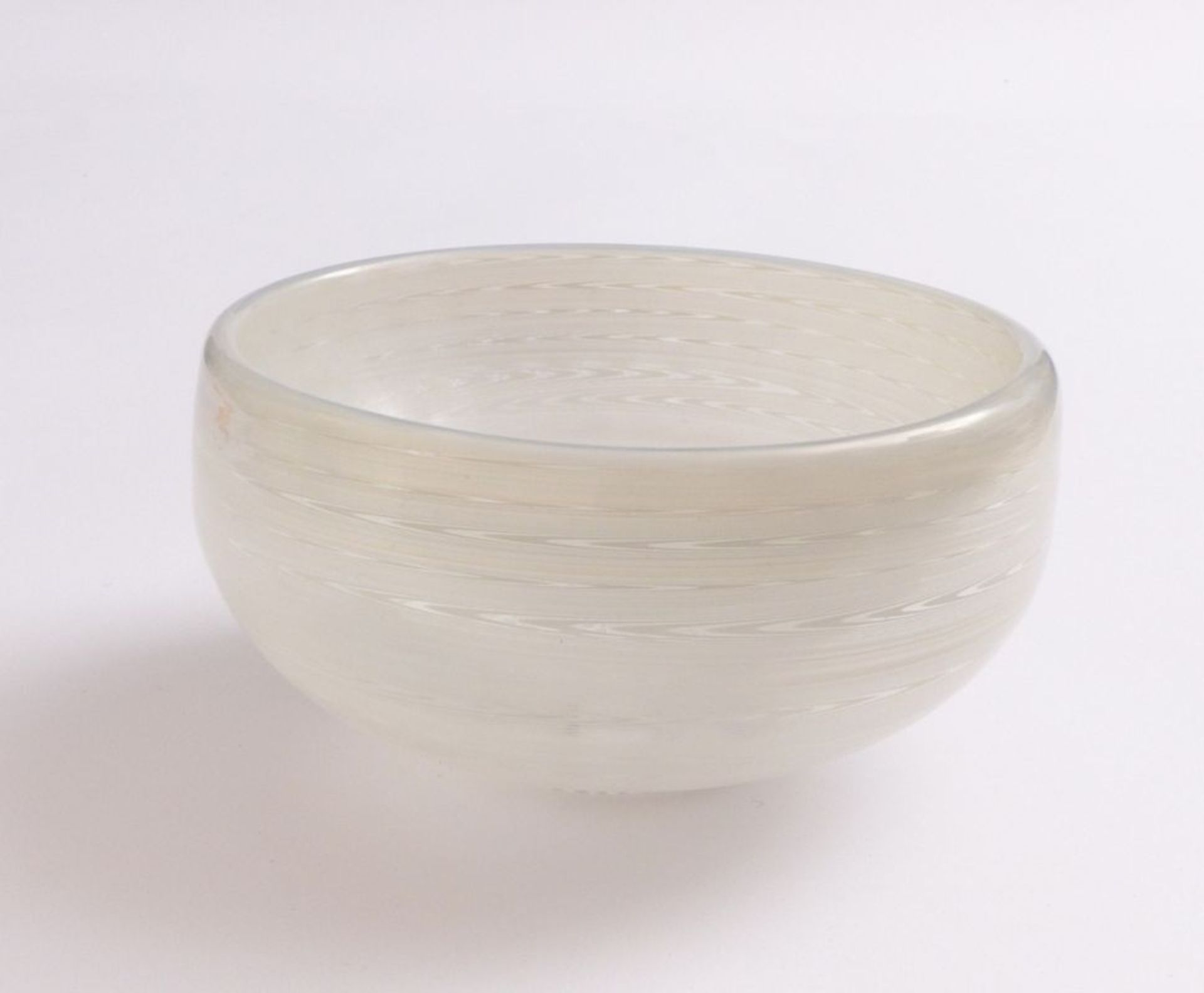 Knye, GünterDouble layered bowl(Lauscha 1936 born) Colorless glass with white threads. Monogrammed