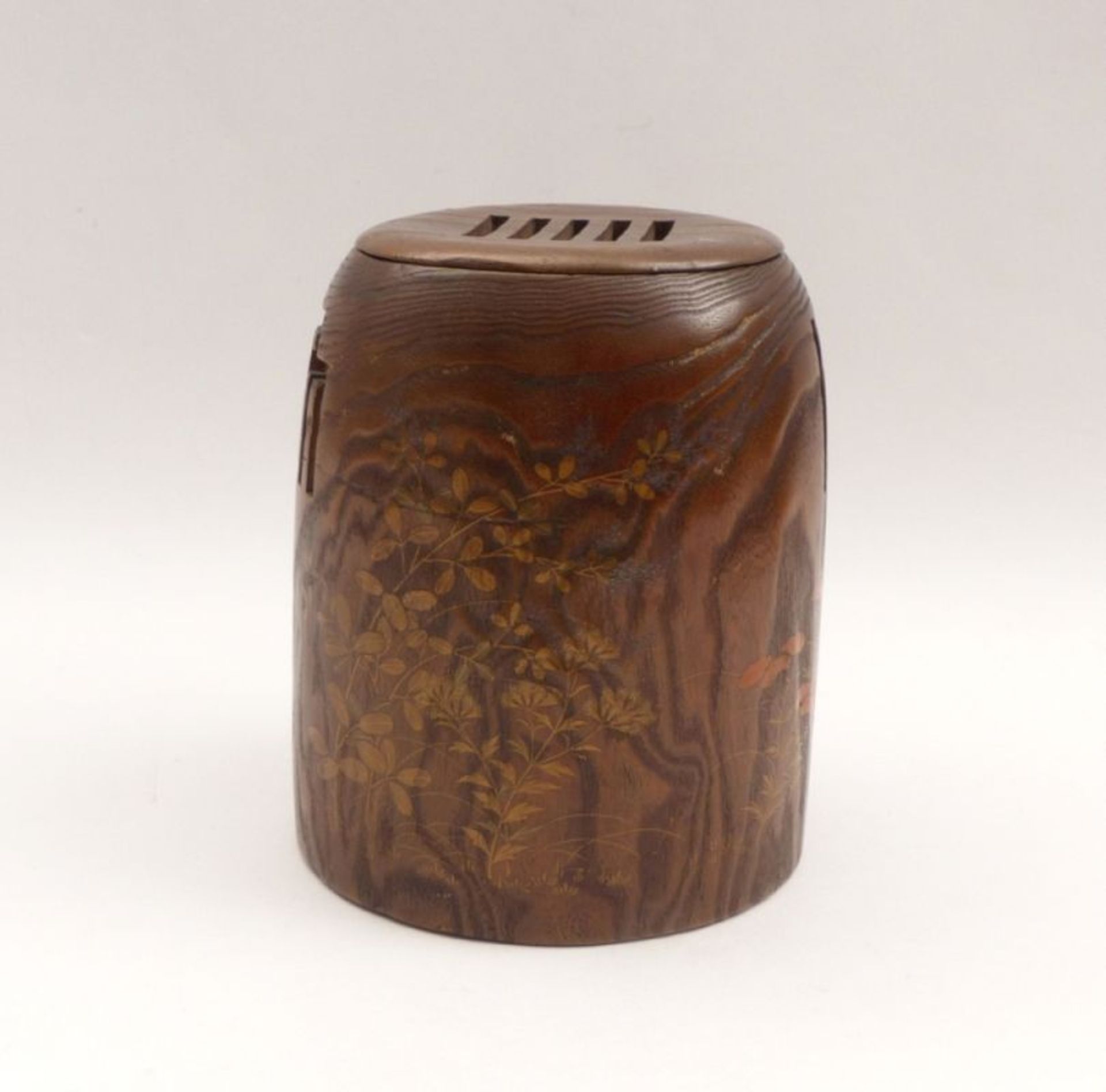 Covered holder for incense sticksJapan, Meiji PeriodWood (bamboo?), colored lacquer paint, copper - Image 3 of 3