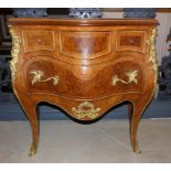 Small chest of drawers in baroque styleFranceCorpus with one large and three small drawers. Walnut