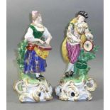 A pair of musiciansParis, Bourdois & Bloch - E. 19th cent.Porcelain, arrow mark in overglaze blue in