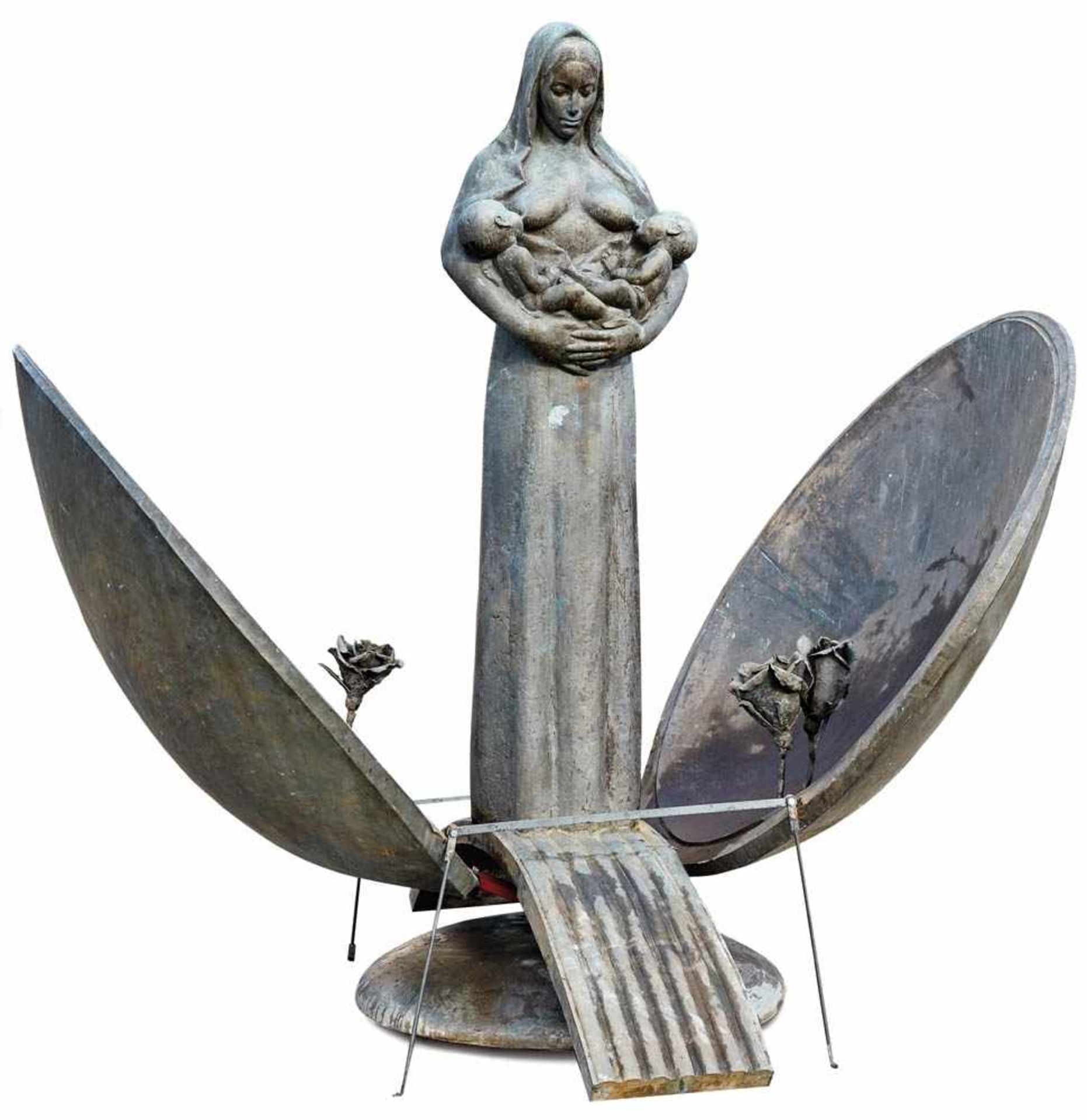 Ryabichev, Dmitry''Mother - Earth - Media''(Malin/ Urkaube 1926-1995) Monumental large sculpture - Bild 2 aus 2