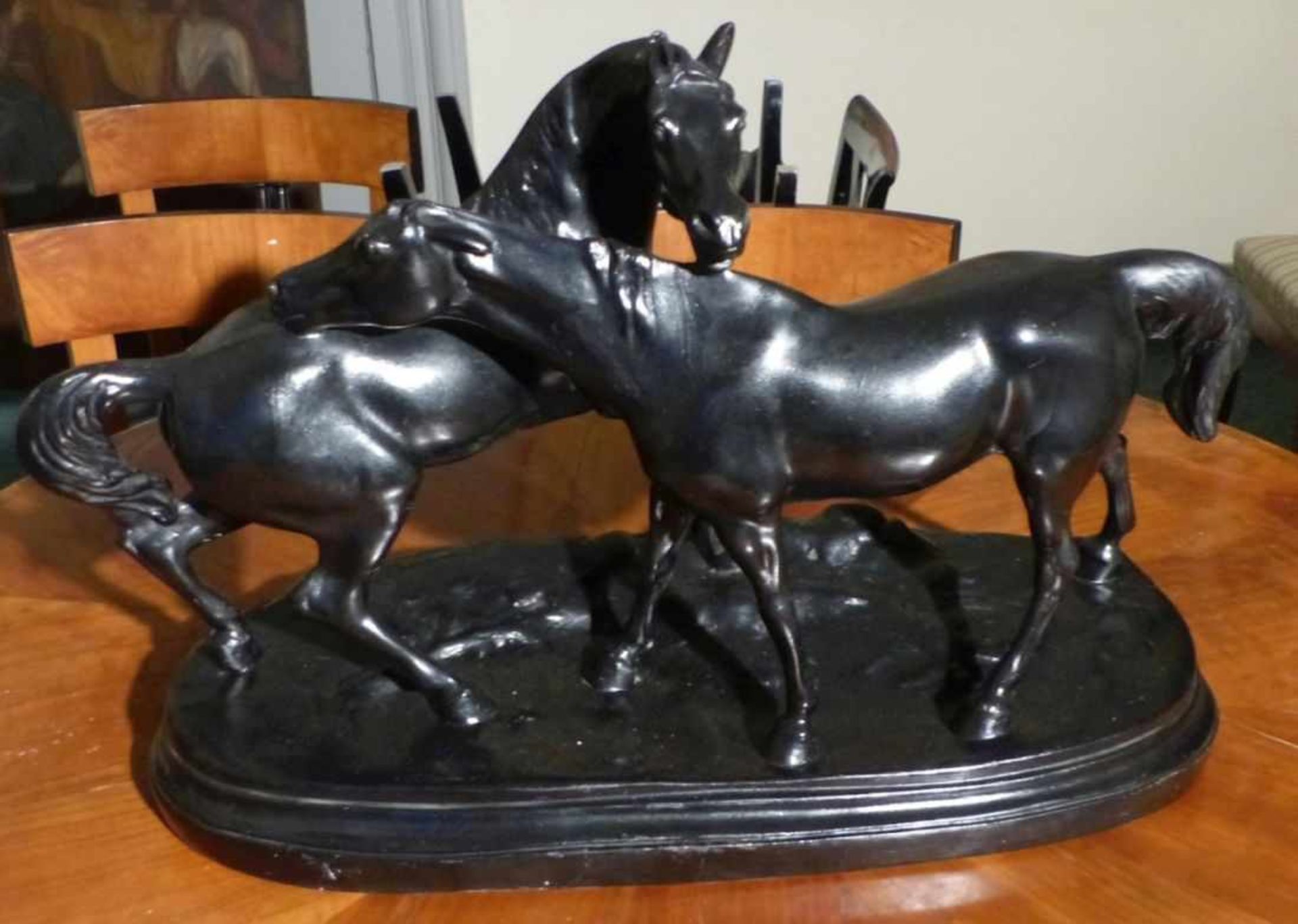 Horse group19th centuryTwo facing horses standing on an oval natural pedestal, similar to the - Bild 2 aus 2