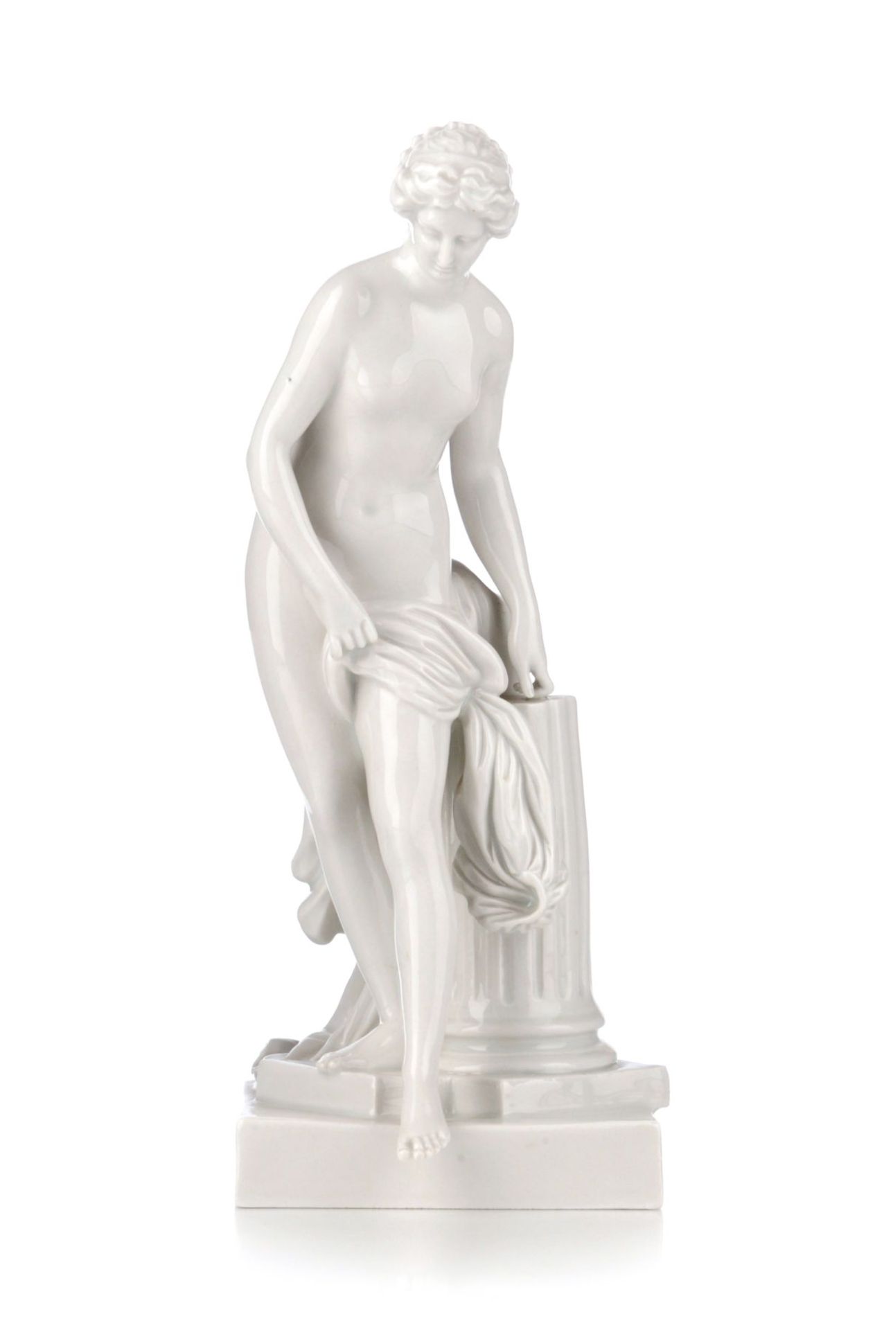 "Die Badende". Johann Carl Schönheit für Meissen. 1945-1947.Johann Carl Schönheit 1730 Dresden 