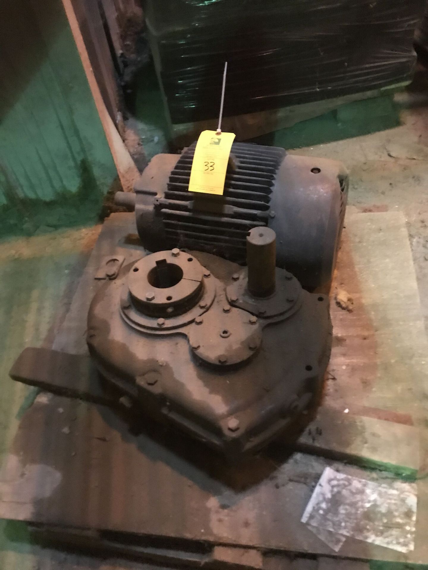 Valve & Reliance Motor, 15 HP, 1765 RPMs