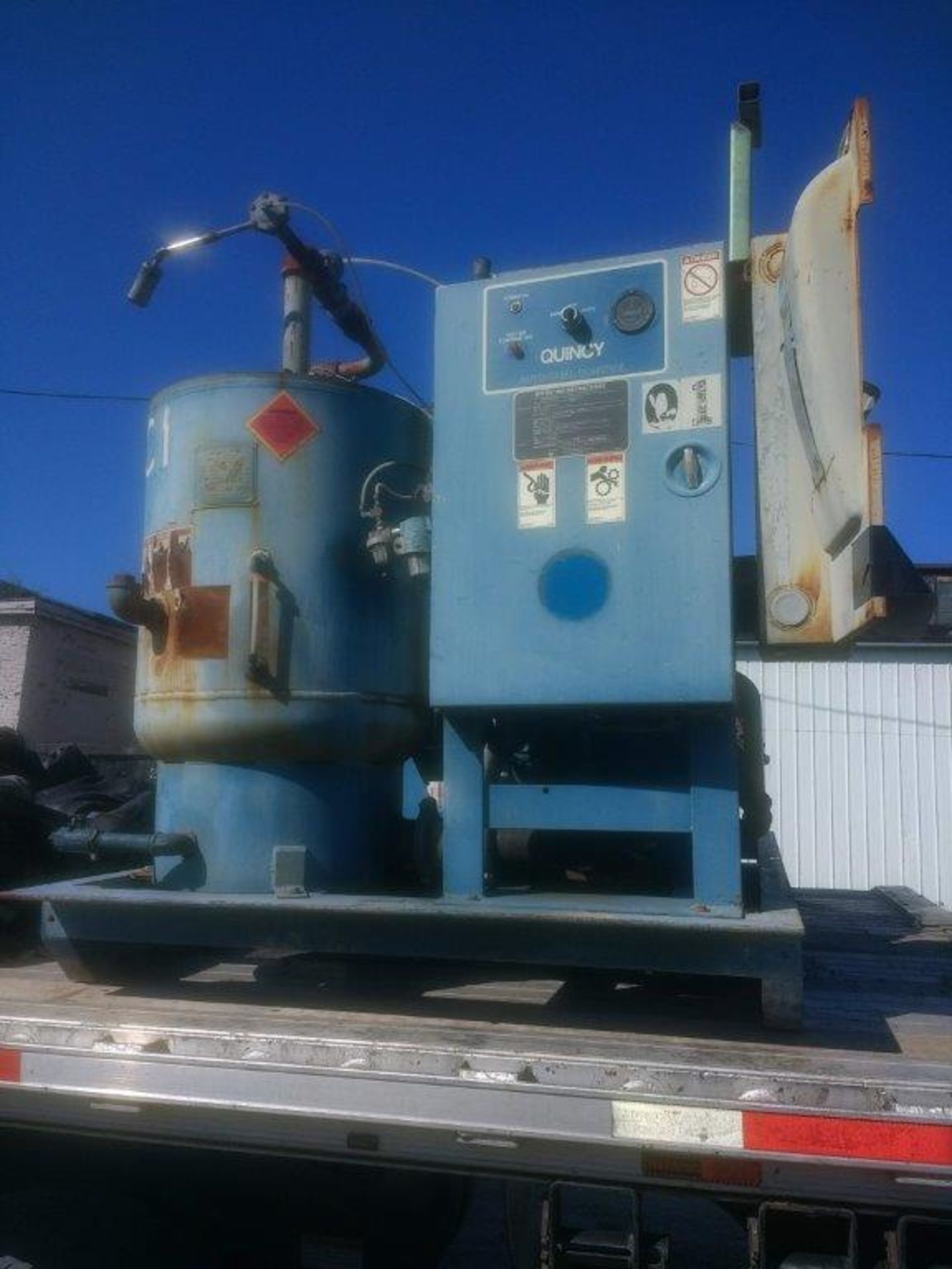 Quincy Air Compressor, 100 HP, Serial# 39017 S104ANA3ME (LOCATED IN MT. PLEASANT, WI)