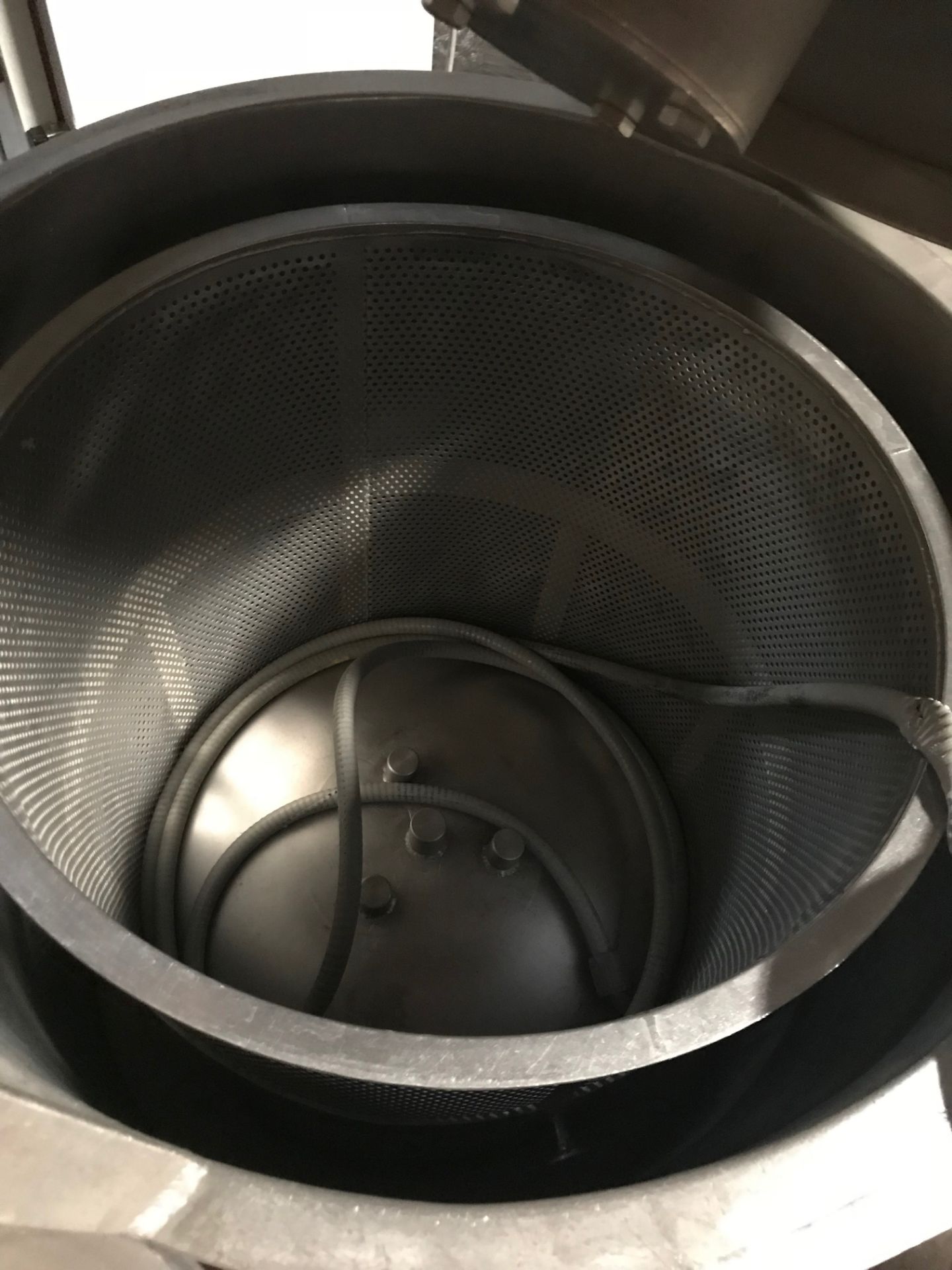 Stainless Steel Kettle, 3 ft Diameter, 31 inch tall - Image 2 of 4