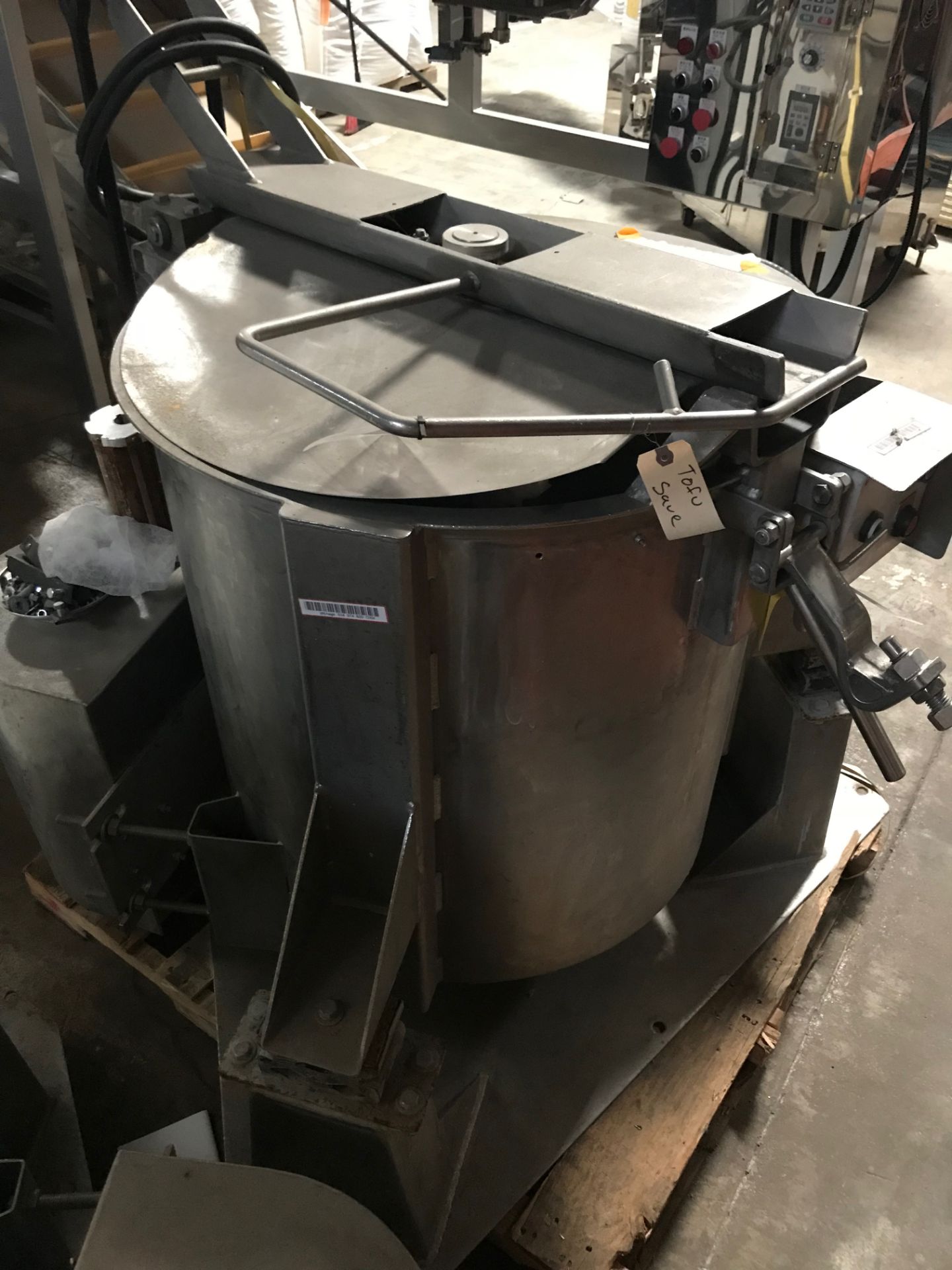 Stainless Steel Kettle, 3 ft Diameter, 31 inch tall - Image 3 of 4