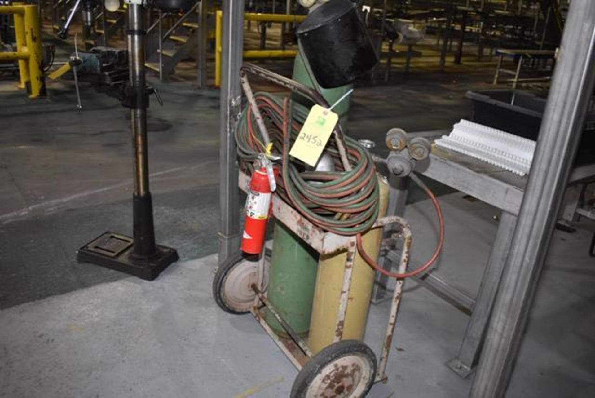 Welding/2-Wheel Torch Cart, Regulator, Does Not Include Tank, RIGGING FEE: $25