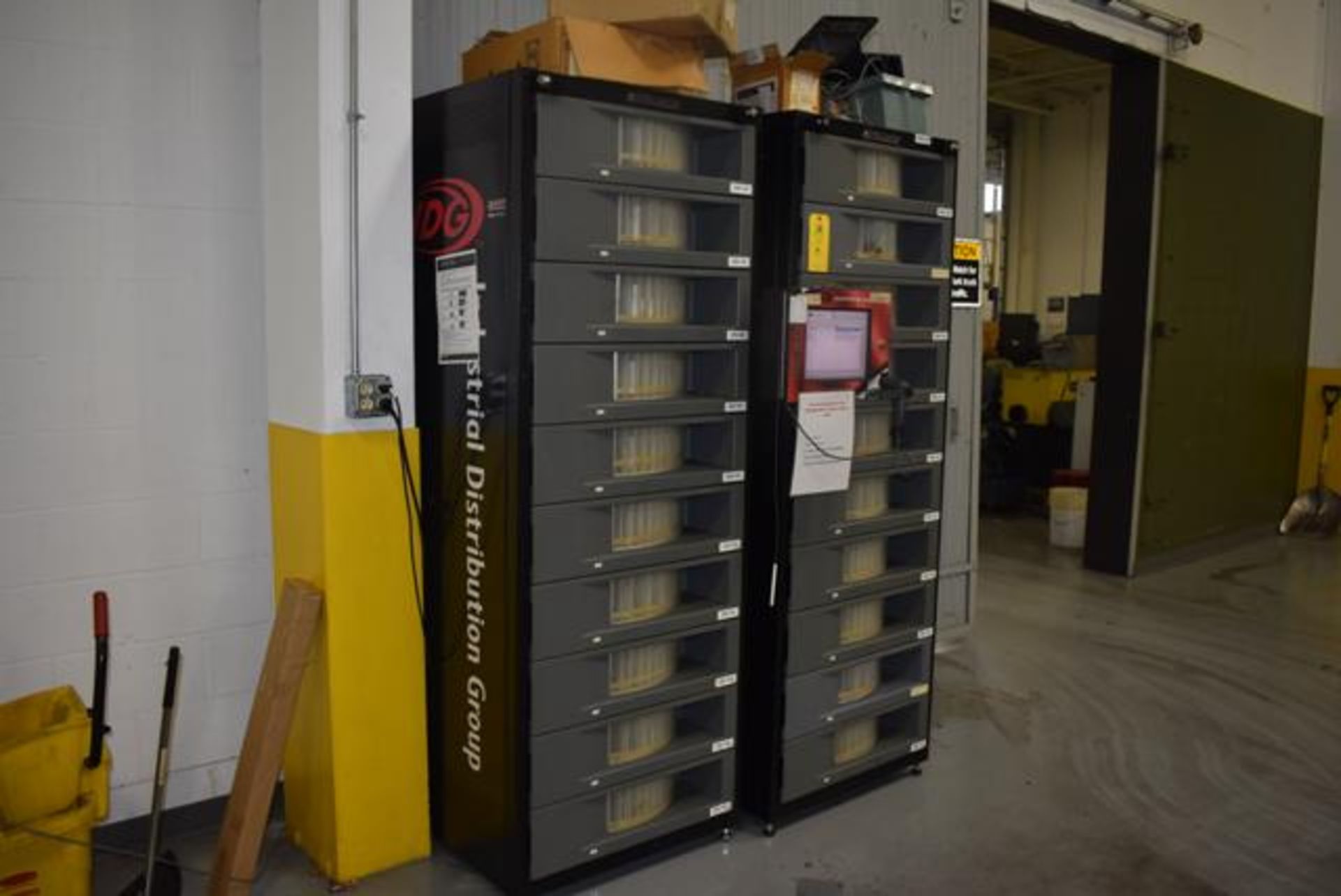 Industrial Distribution Group 'IDG' Crib Master, Automated Tool Storage Locker