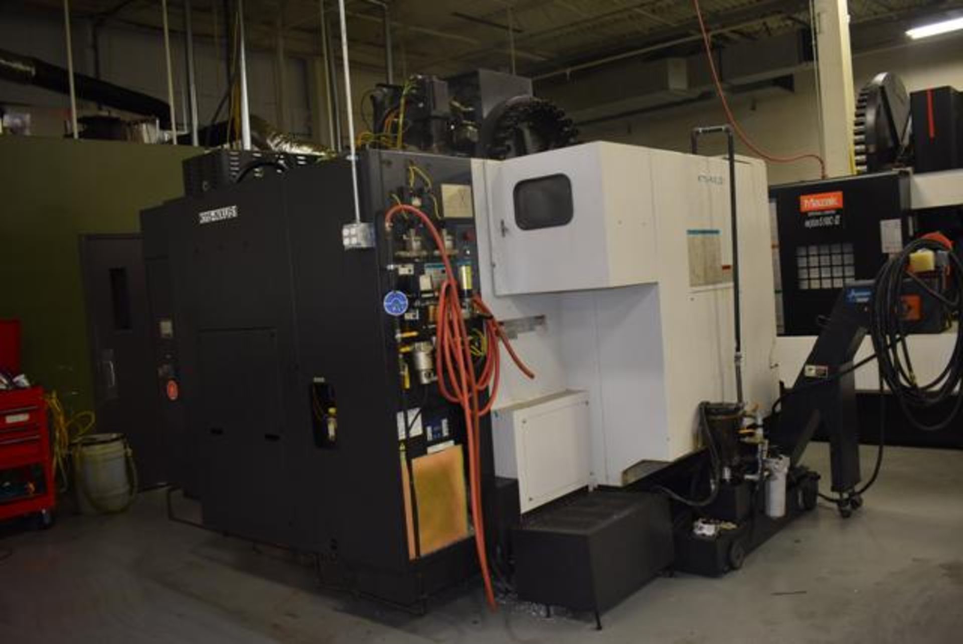 Mazak Nexus 510C Vertical Machine Center with Mazatrol 640M Nexus Control, 3-Axis, Year 2004 - Image 4 of 4