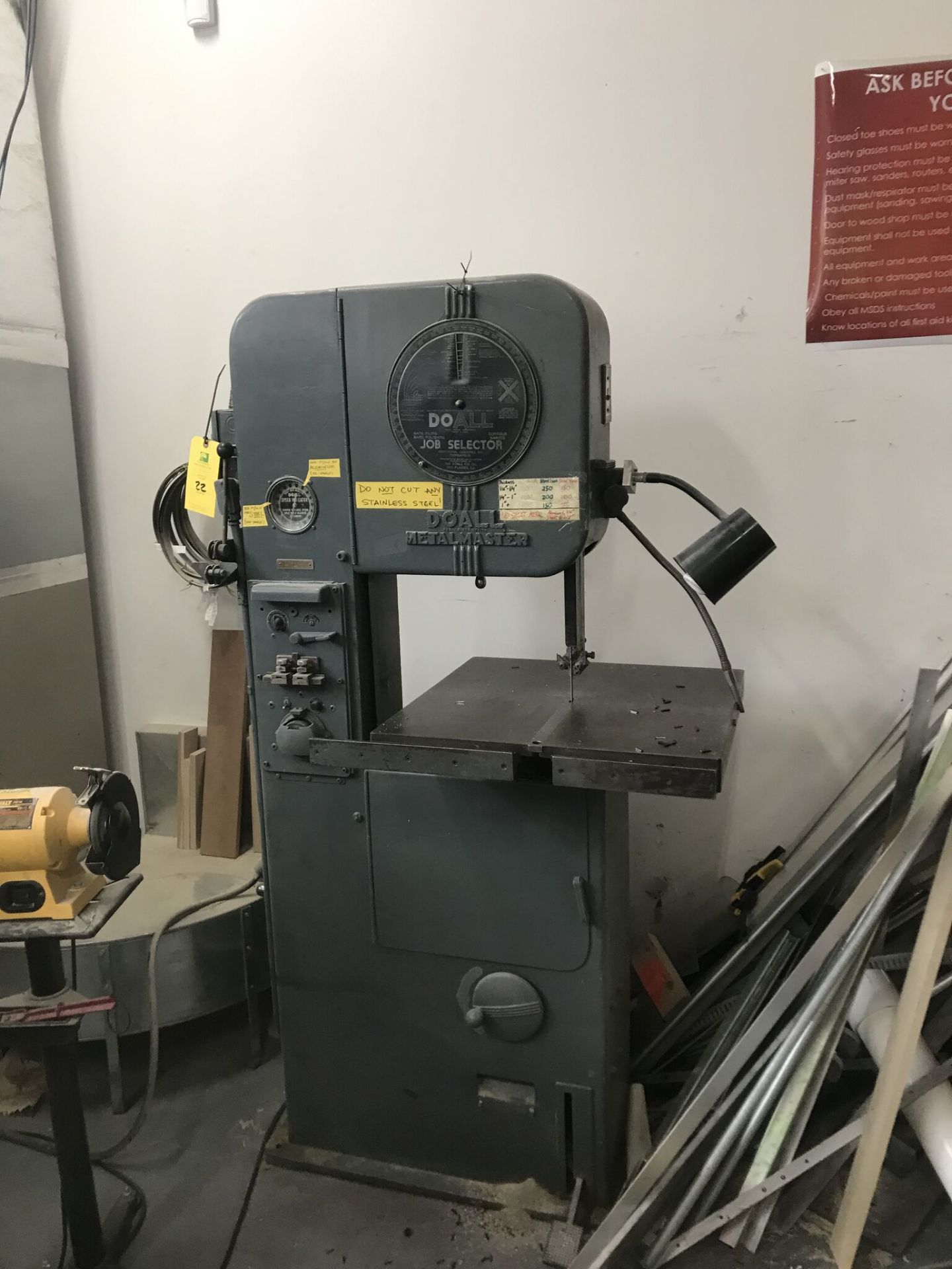 DoAll Contour Saw, Model #2035, Amps 30, Volts 230