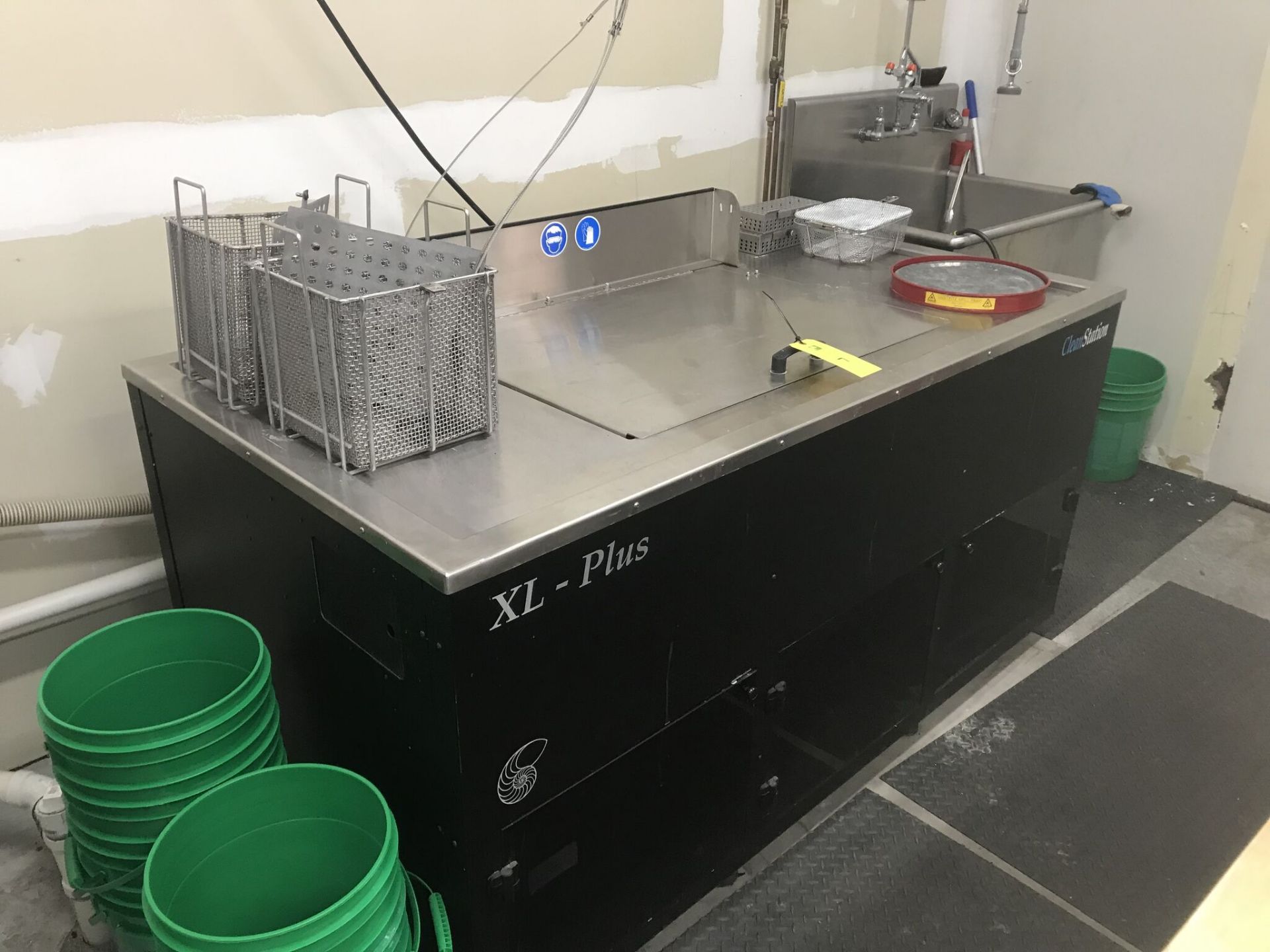 Clean Station XL-Plus, 100 Gallon Tank, Weight 1230lbs