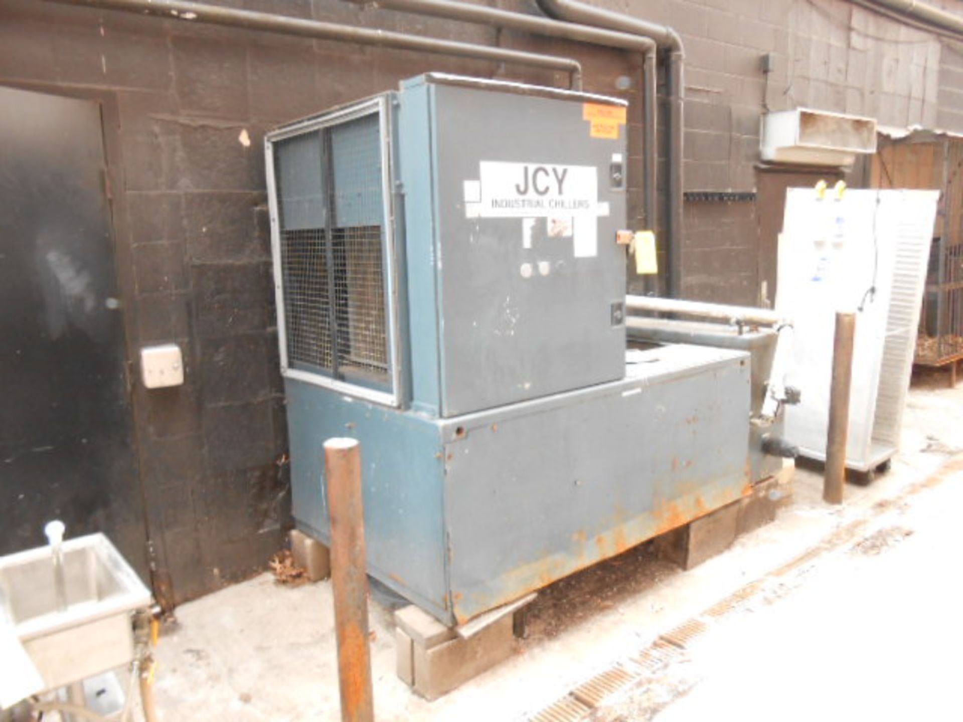 JC Younger Company chiller, model JCY-6.5AC22, tank cap 70 gallon, refrigerant R22, 208/230 1ph ***