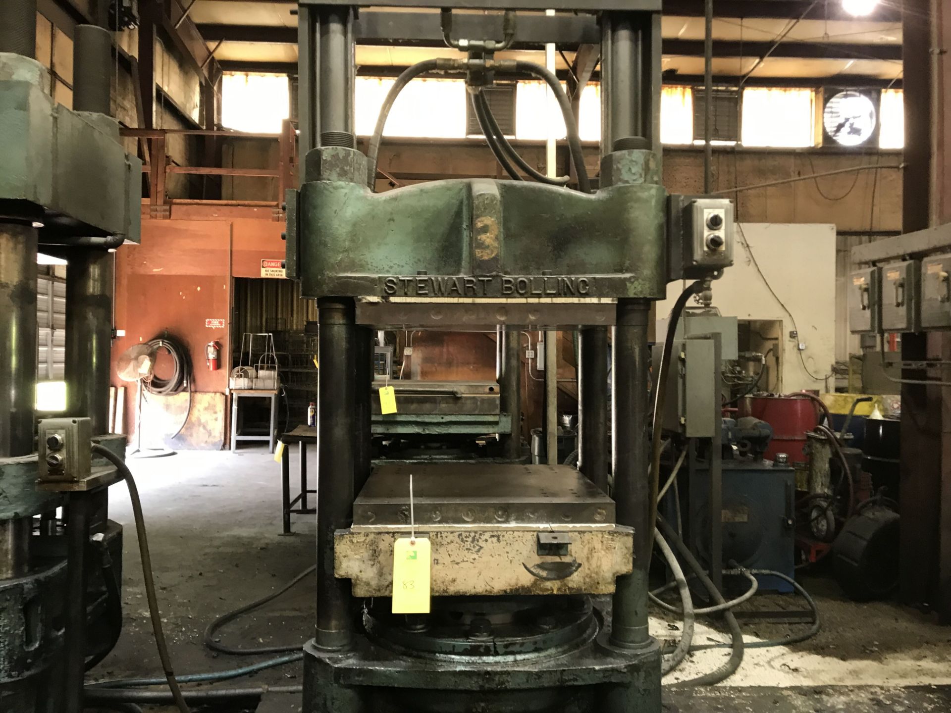 Stewart Boiling & Co., 250 ton, 24" X 24" Steam Platen