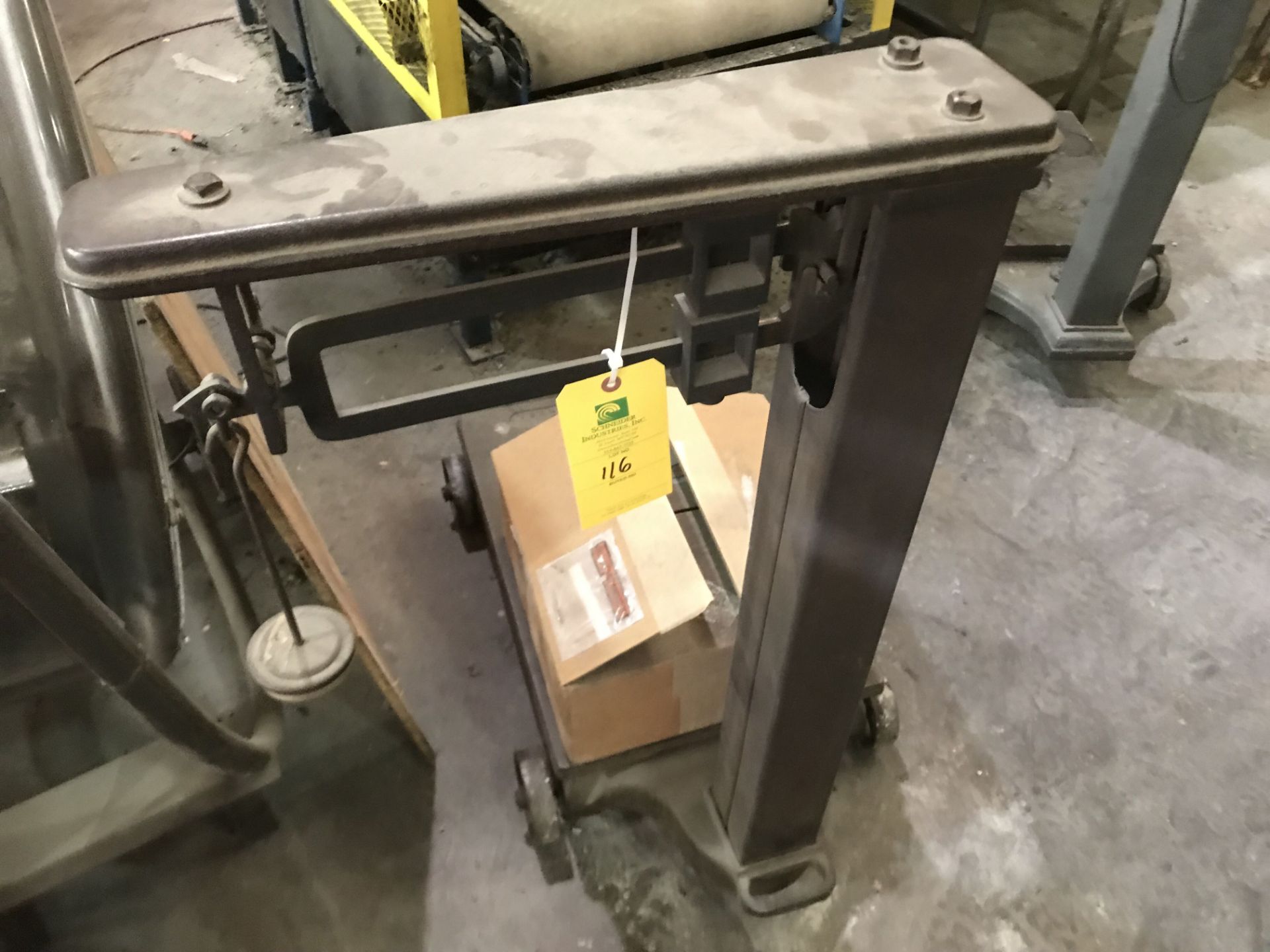 Fairbanks Scale, Capacity 1000 LBs - Image 2 of 2