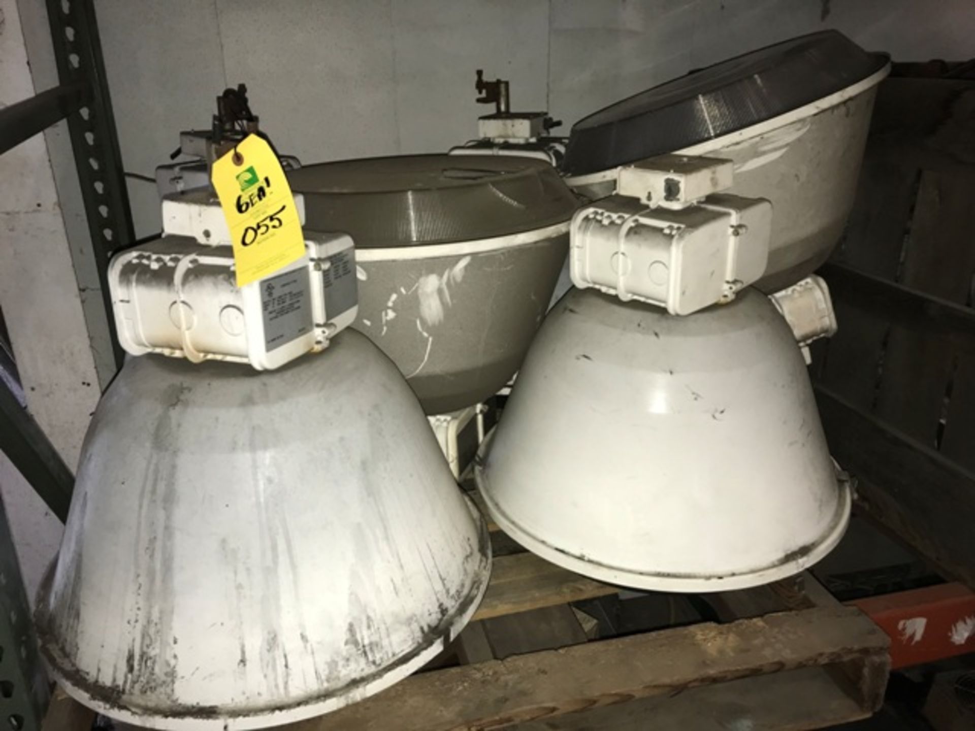 LOT OF 6. SHOP LIGHTS. 20”DIA. LITHONIA LIGHTING. 400WATTS. #TX400MTBHSG.