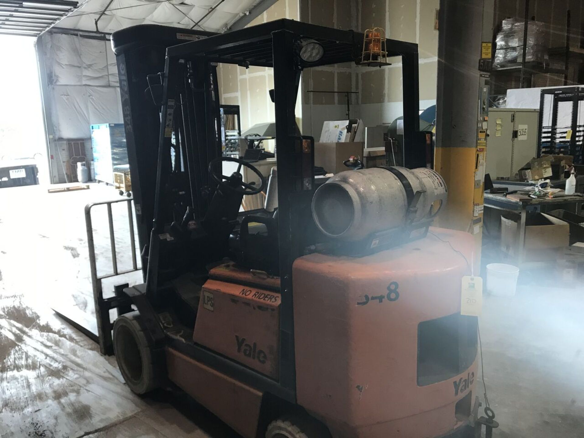 Yale Forklift, Model #348, Hrs: 3711.9, S/N #E187V15969Y, Truck Weight = 10707 Lbs; Rigging Fee: $50 - Image 4 of 5