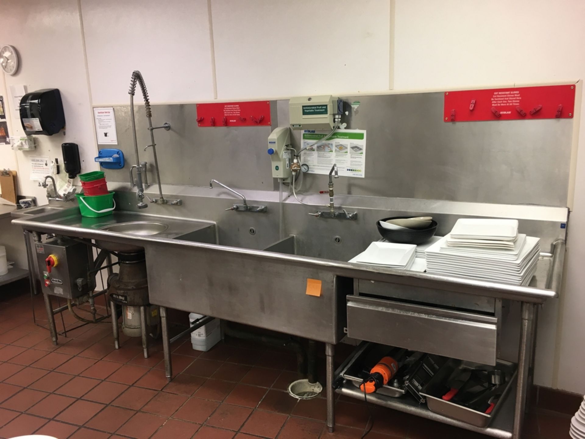 SS Sink, 3 x 5 1/2 x 11 ft…OVERSIZED Located: Main Kitchen, adjacent to Palace Grill Asset #: N/