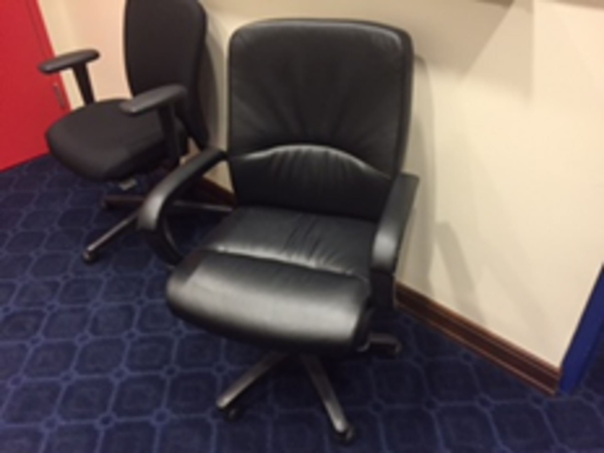 Chair LOT OF: 1 qty: Office, Leather Black Palace Pistons Locker Room Coach's Office ***NOTE from